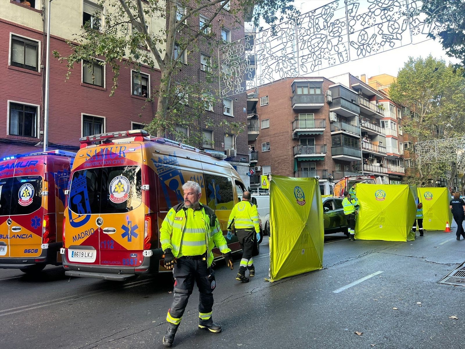 Atropello de dos personas de 25 y 26 años en Carabanchel mientras descargaban mercancías de una furgoneta