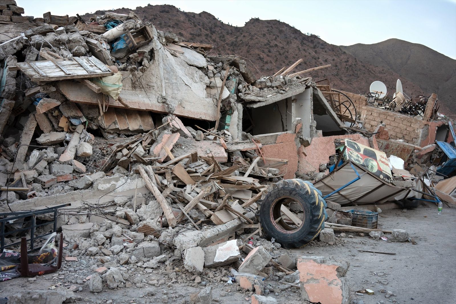 Una construcción colapsada en la localidad de Idni, Marruecos