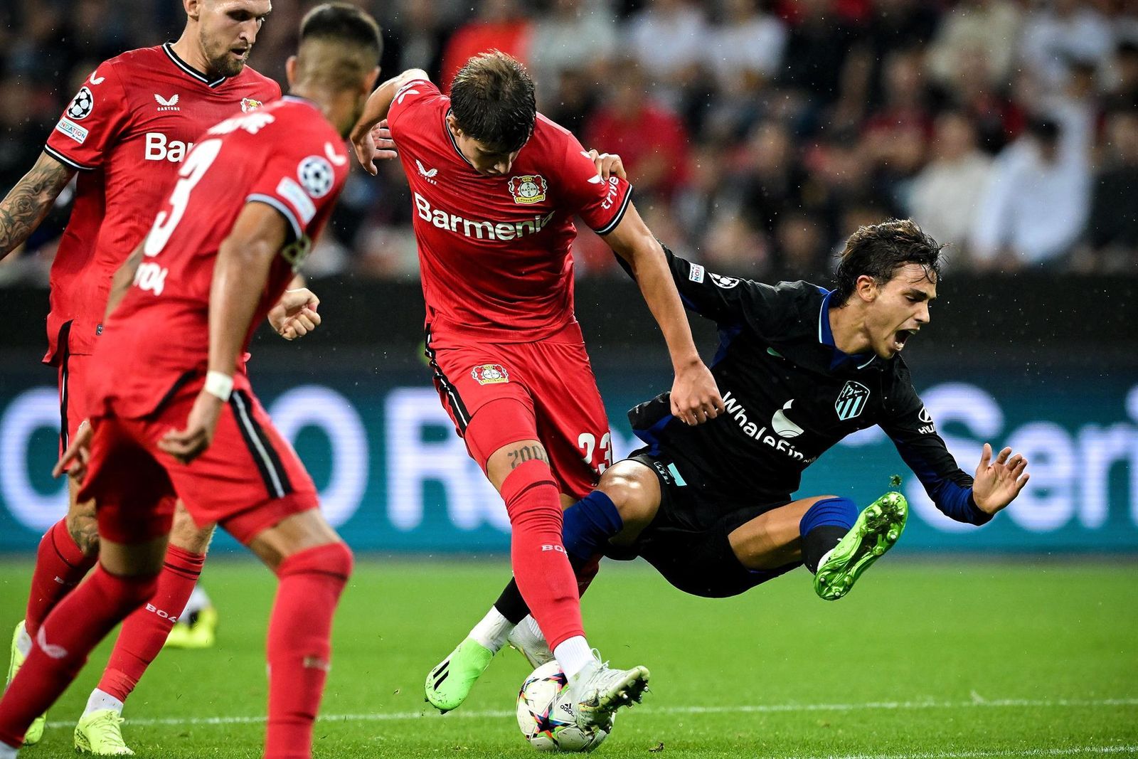 Joao Félix ante el Bayer Leverkusen
