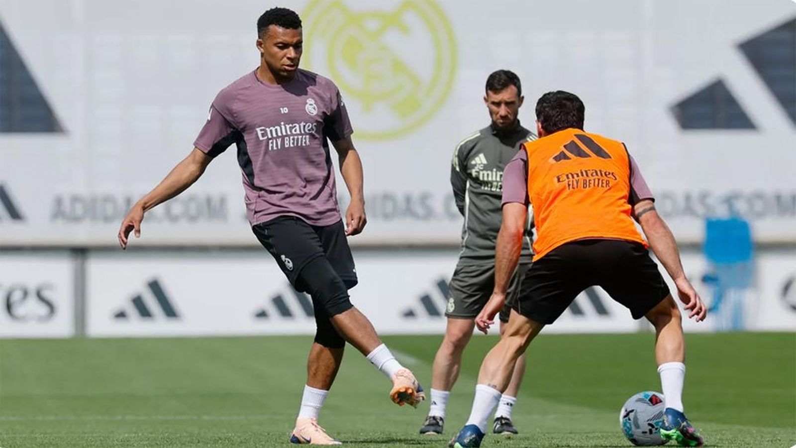Mbappé y Carvajal apuntan al choque ante el Oviedo