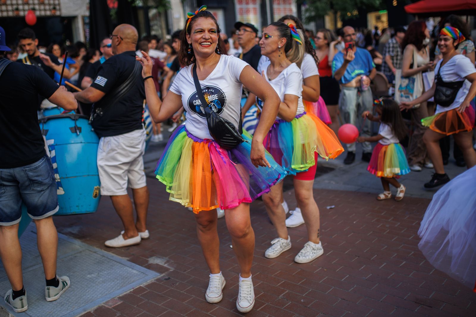 Gente en el barrio de Chueca en la semana de las fiestas del Orgullo LGTB+