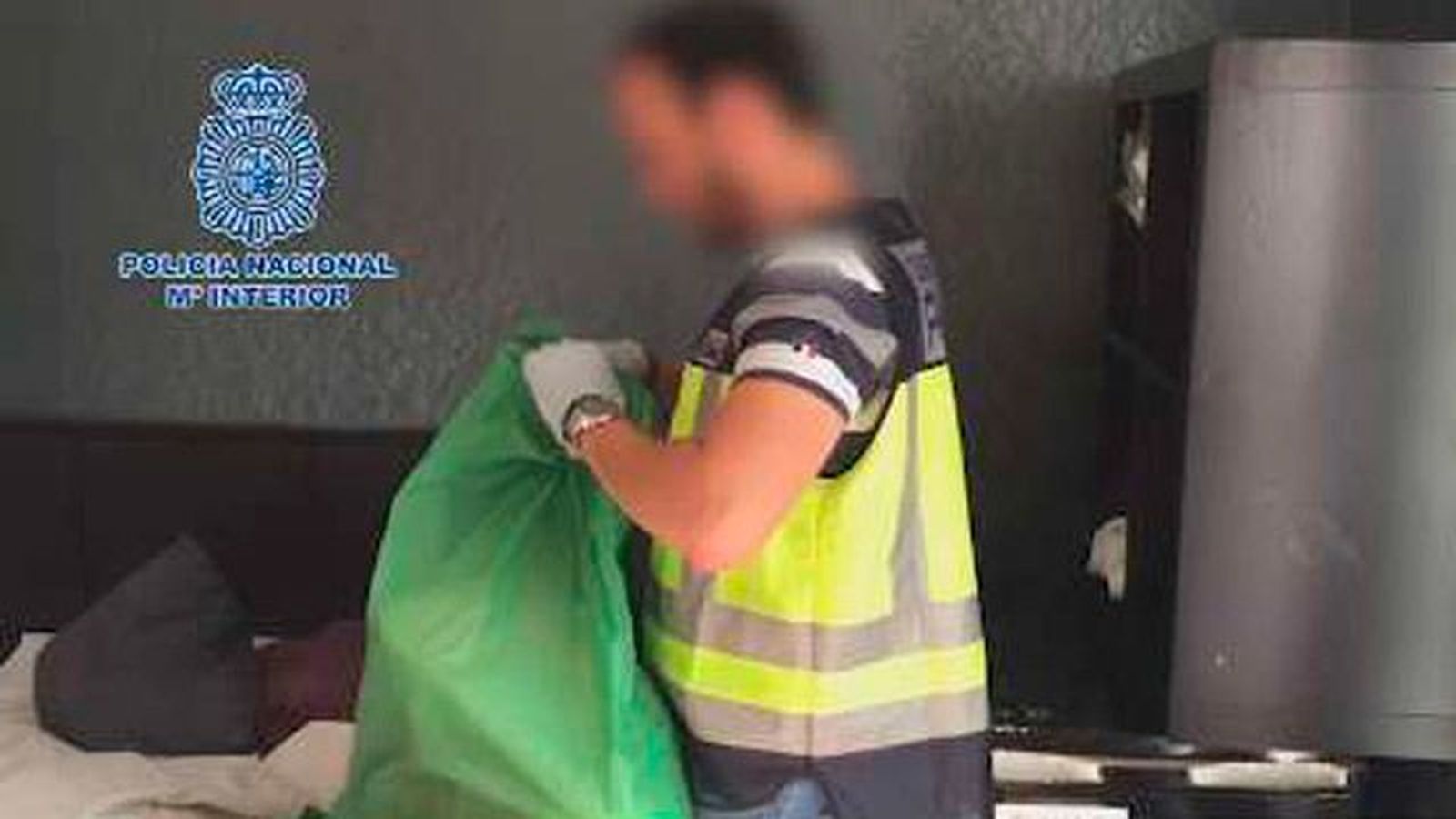 Detenida una pareja que regentaba un piso en el que explotaban a travestis