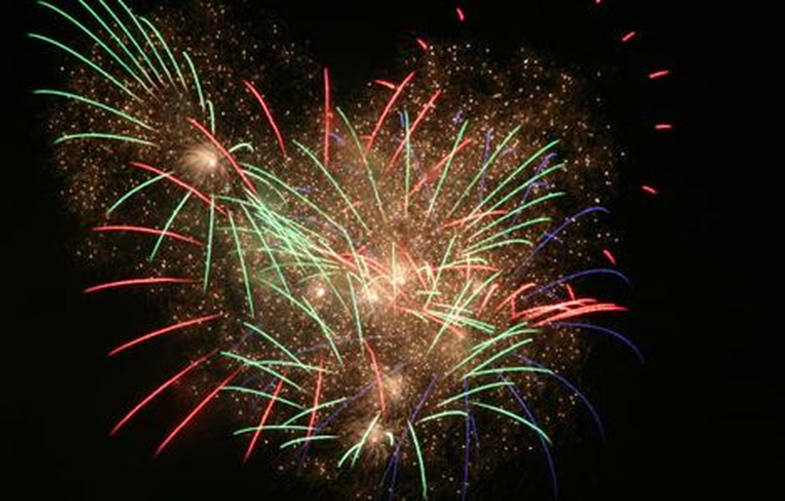 Fuegos artificiales con tus cenizas