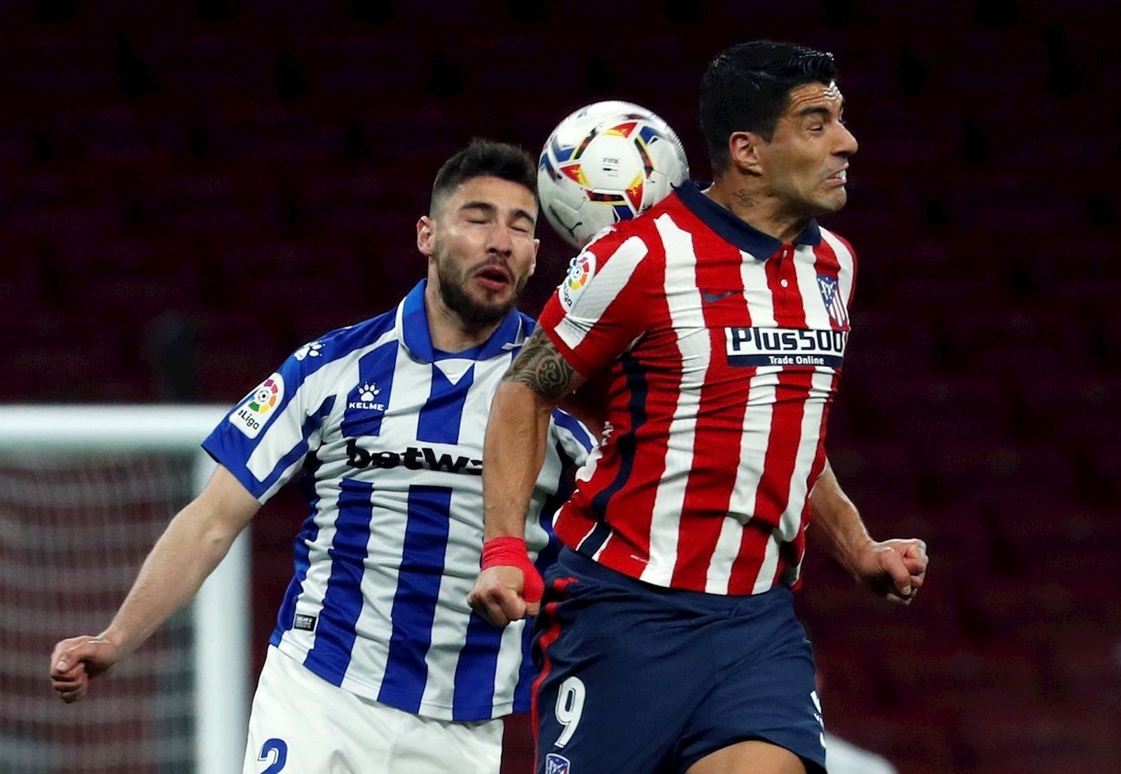 Luis Suárez ante el Alavés