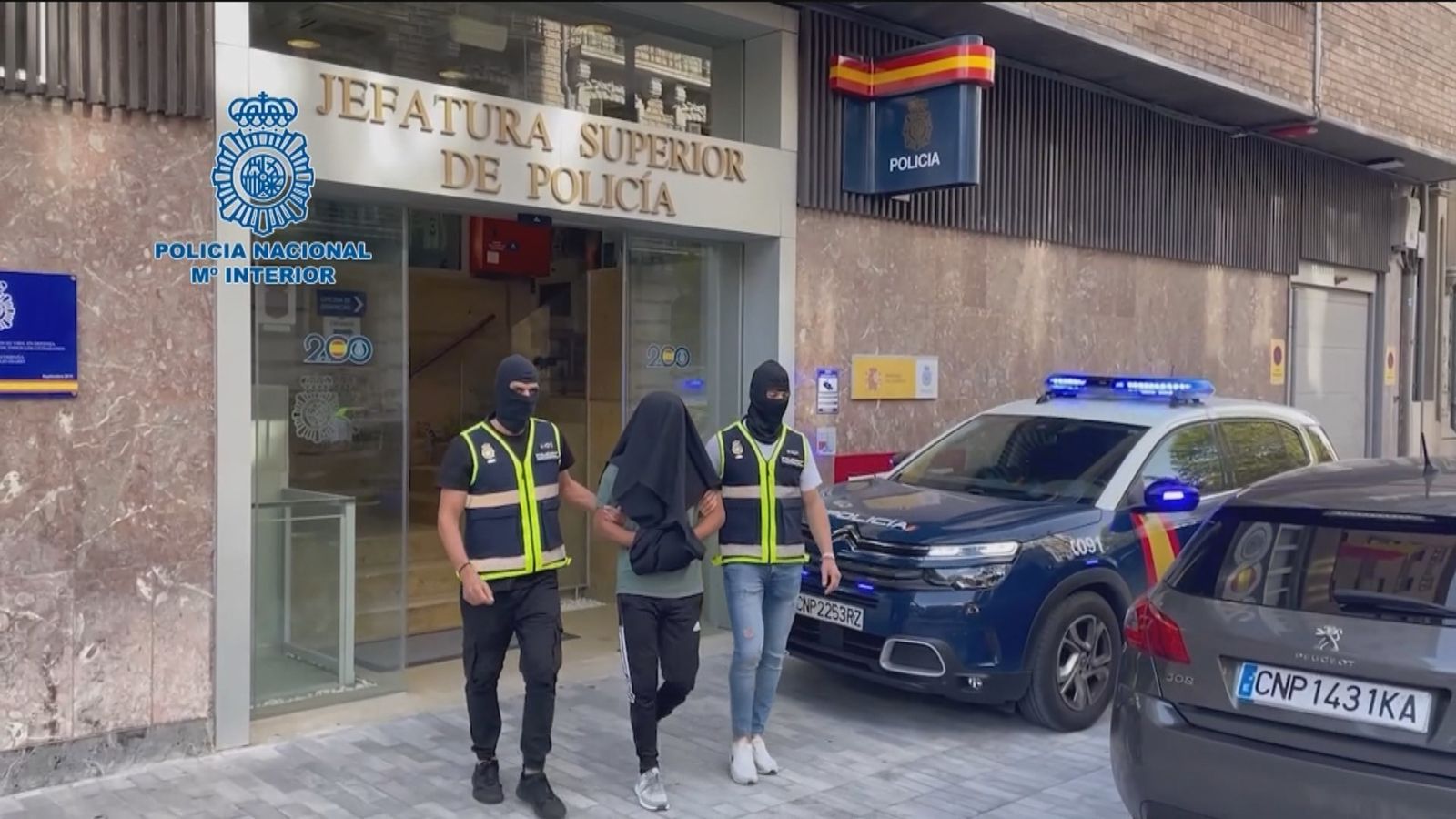 Detenido en Pamplona un yihadista con manuales de fabricación de explosivos y armas