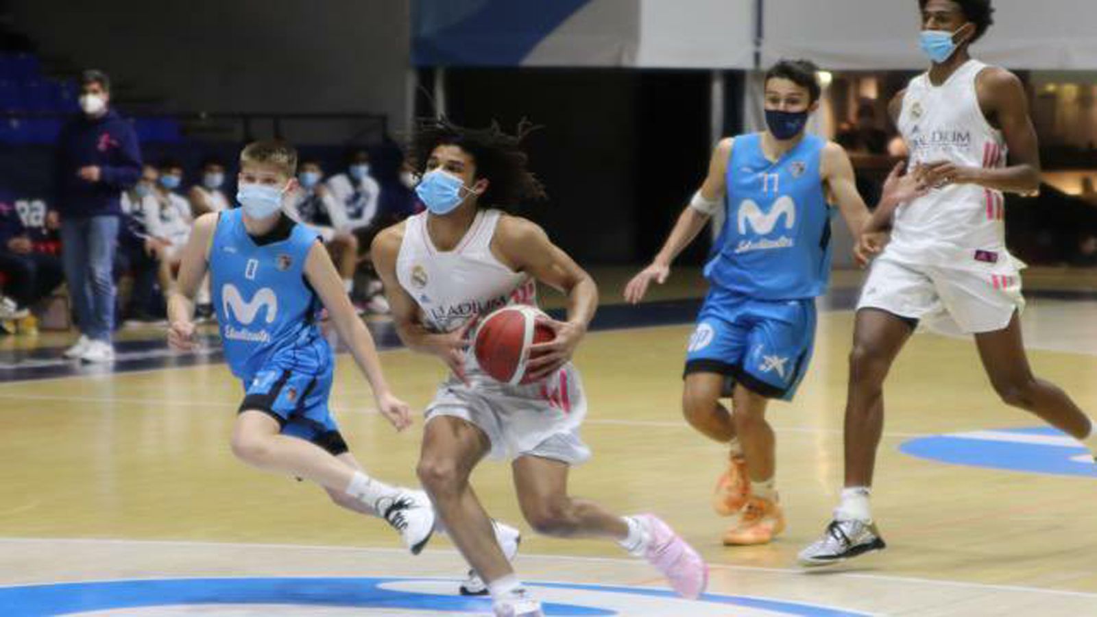 Real Madrid - Estudiantes de categorías inferiores