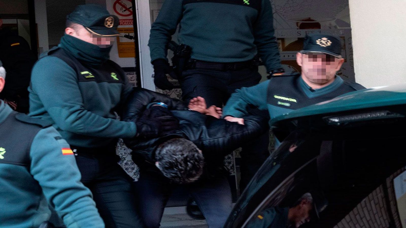 Bernardo Montoya pasa a disposición judicial entre gritos de 'asesino'