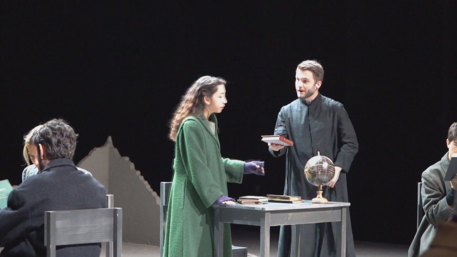 'Historia de una maestra' llega al Teatro Valle-Inclán para homenajear a la enseñanza