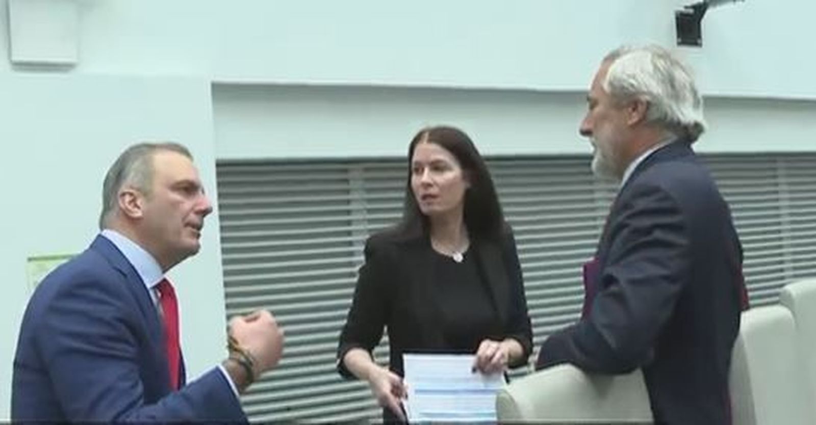 Vox expulsa definitivamente del partido a tres concejales del Ayuntamiento de Madrid, entre ellos, Ortega Smith