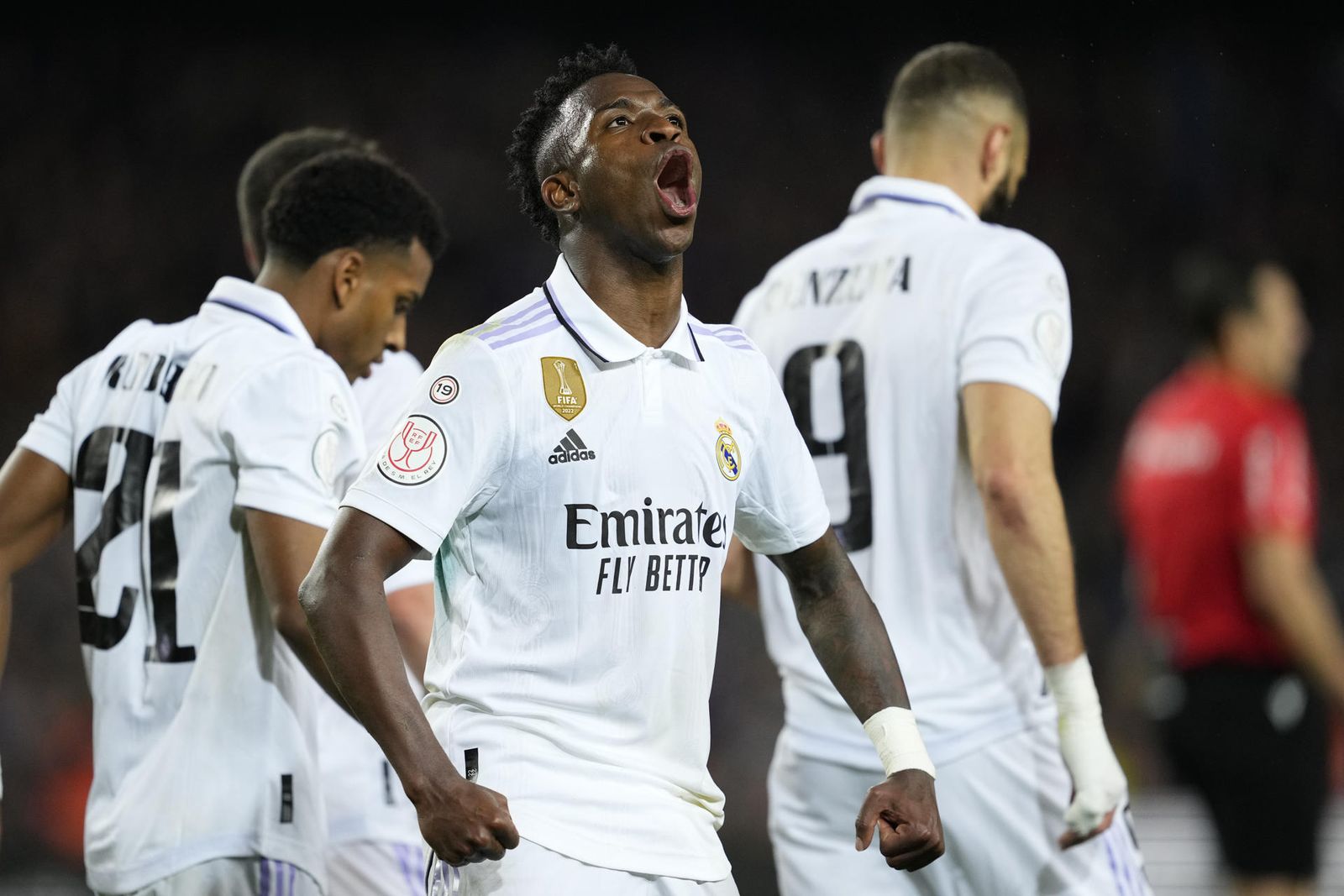 Vinícius Júnior celebra tras marcar ante el FC Barcelona