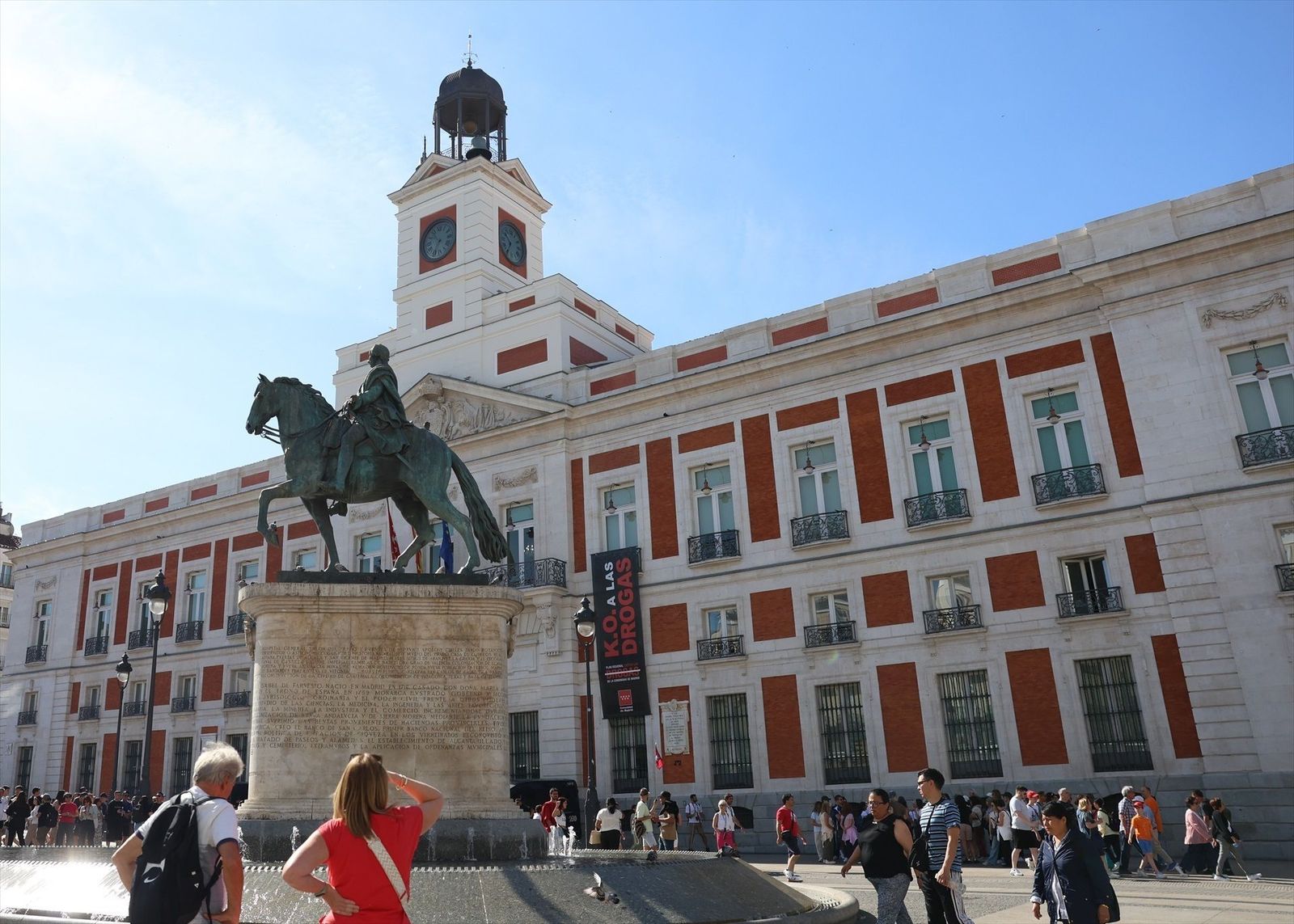 La Comunidad de Madrid prepara una ley para reducir la burocracia