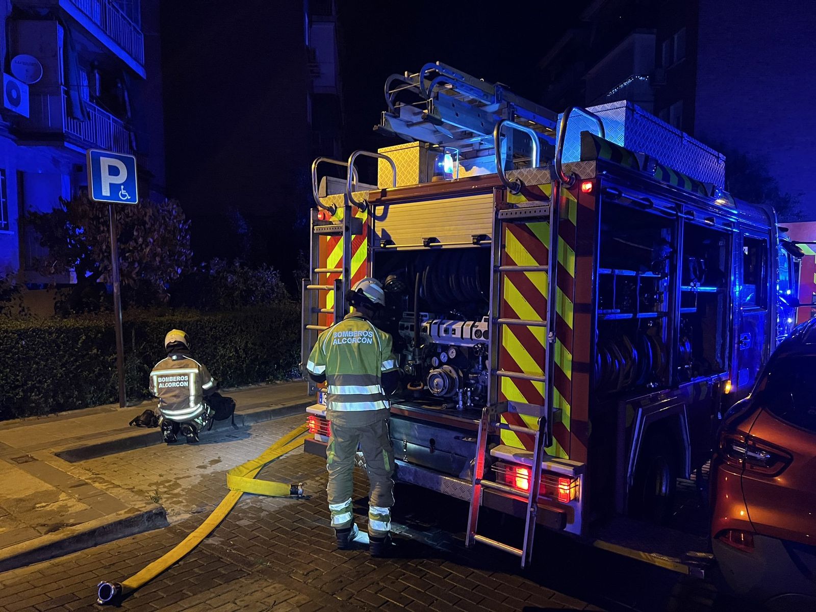 Bomberos de Alcorcón intervienen en un incendio