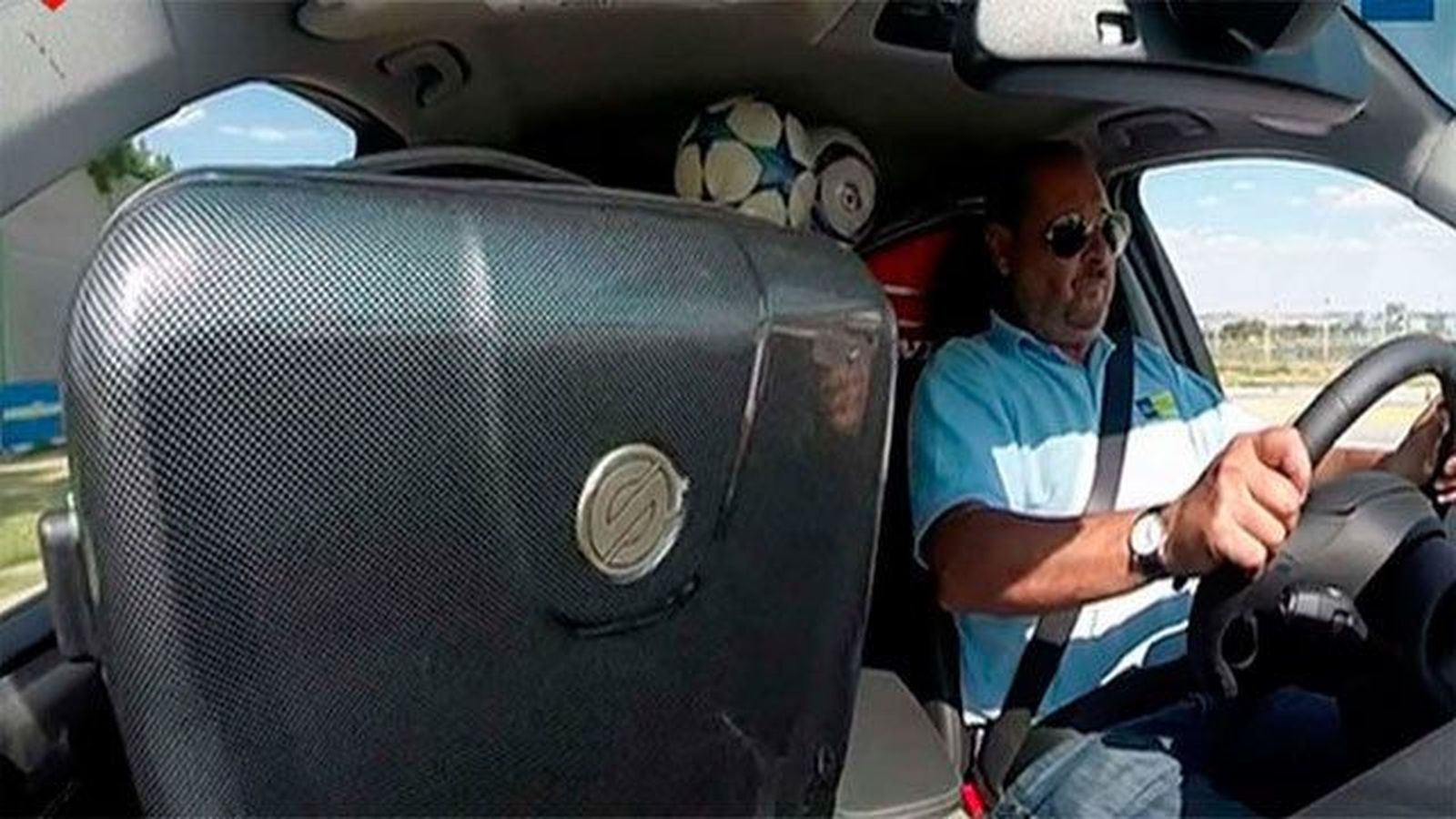 Sobrecargar el vehículo, aumenta el riesgo de accidente al volante