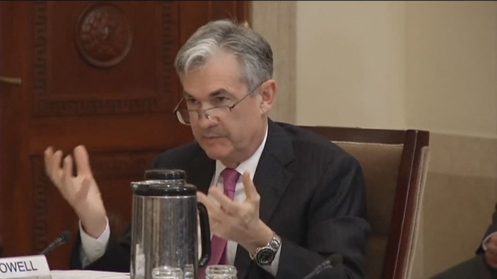 Powell (Fed) ve "muy prematuro" pensar en dejar  de subir tipos y apunta a más endurecimiento monetario