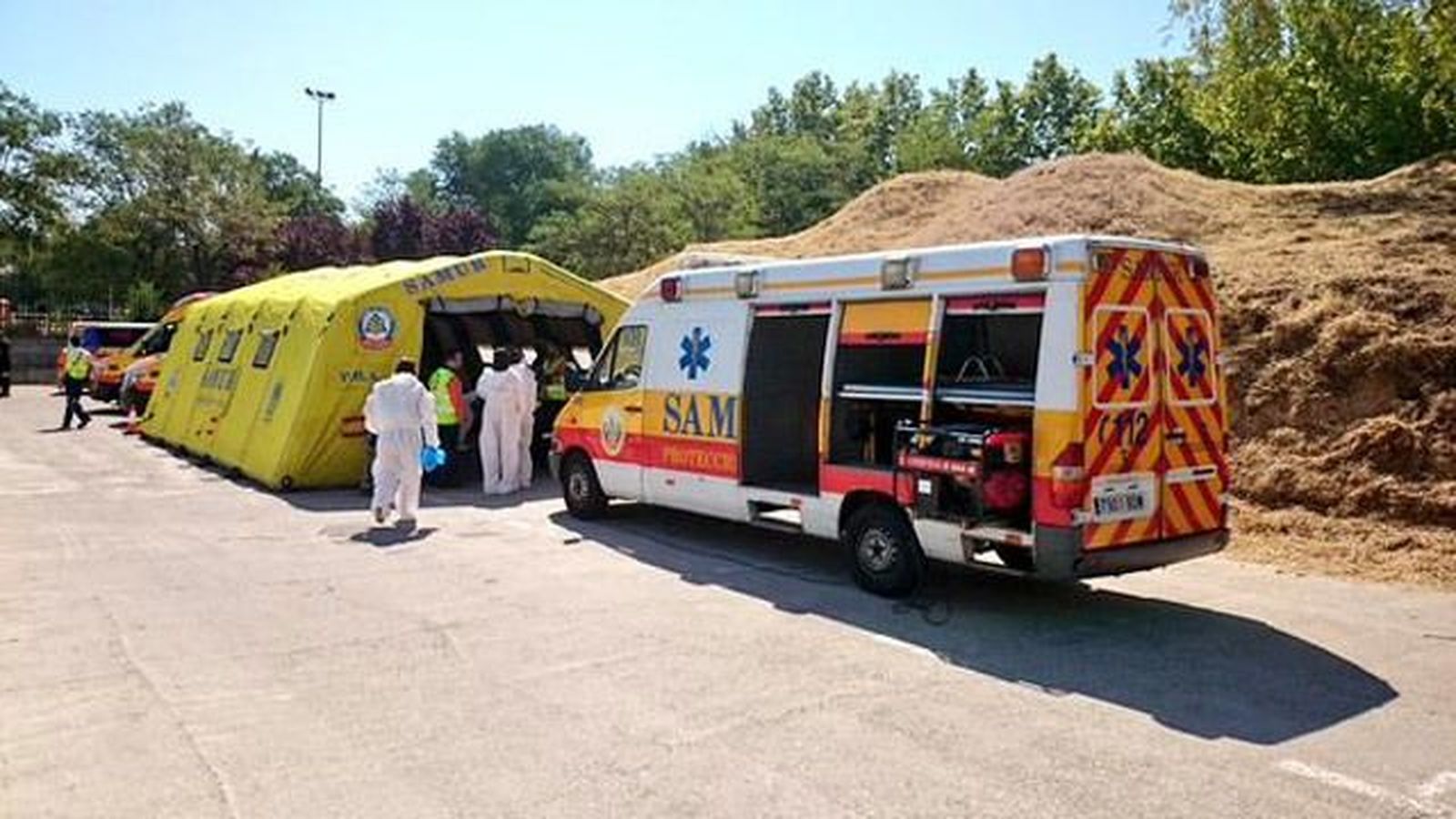 Los servicios de emergencia demuestran su potencial ante un accidente químico