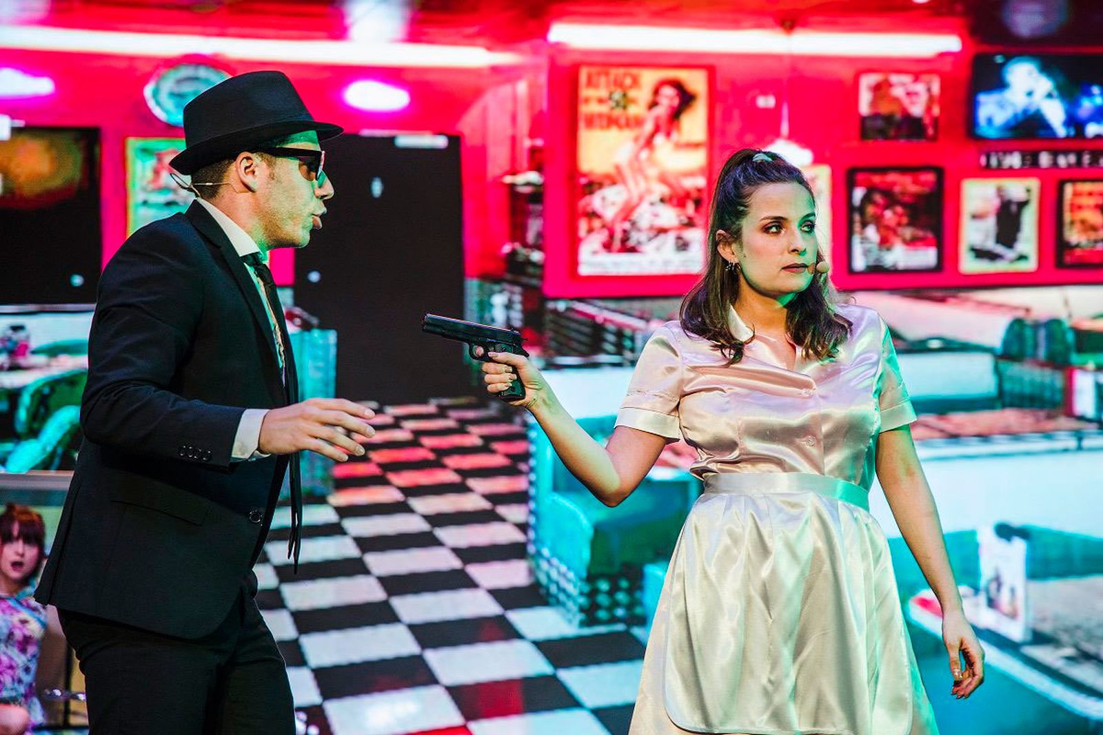escena del musical los hermanos blues