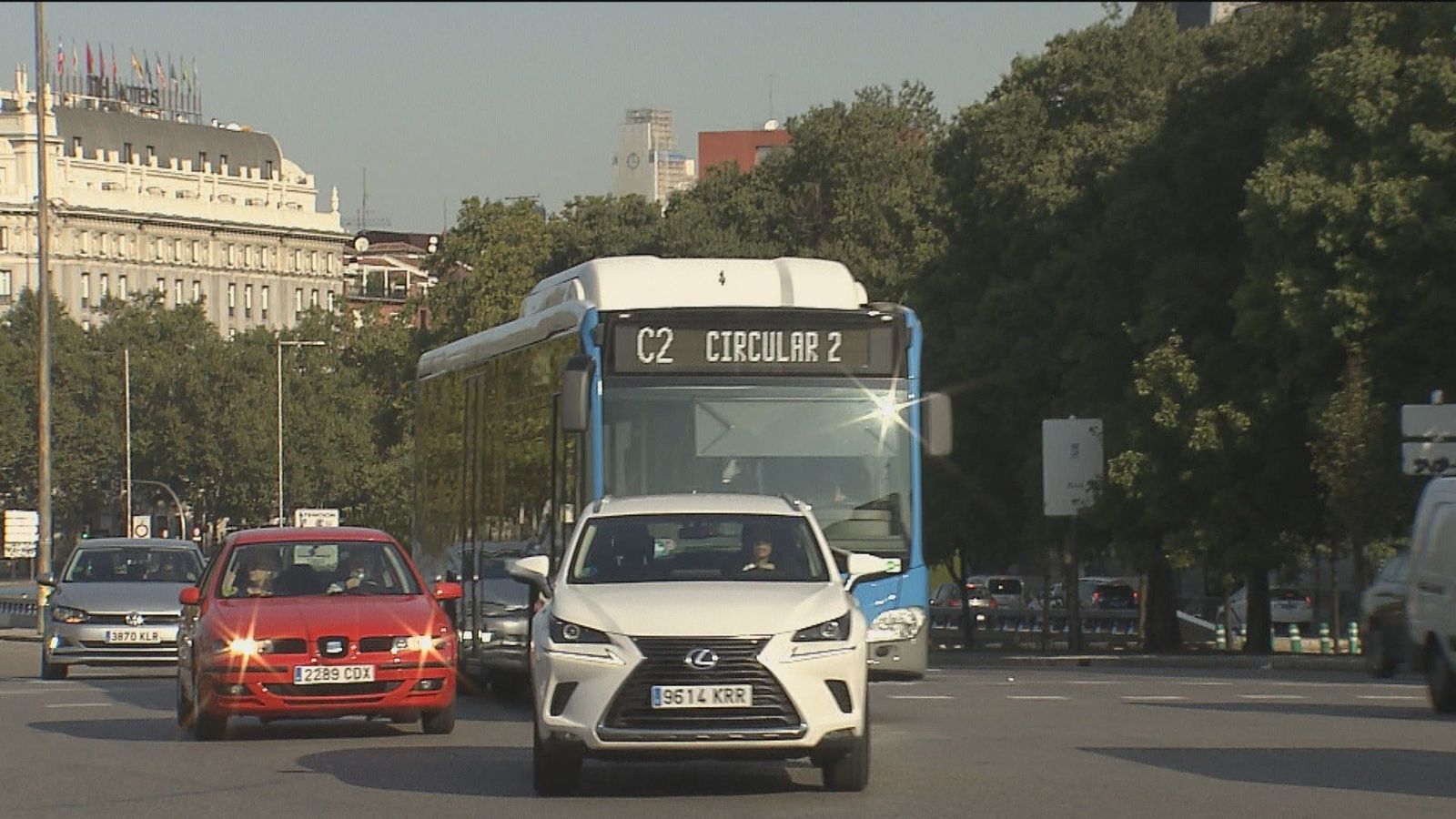 El gas de las basuras de Valdemingómez mueve autobuses de la EMT