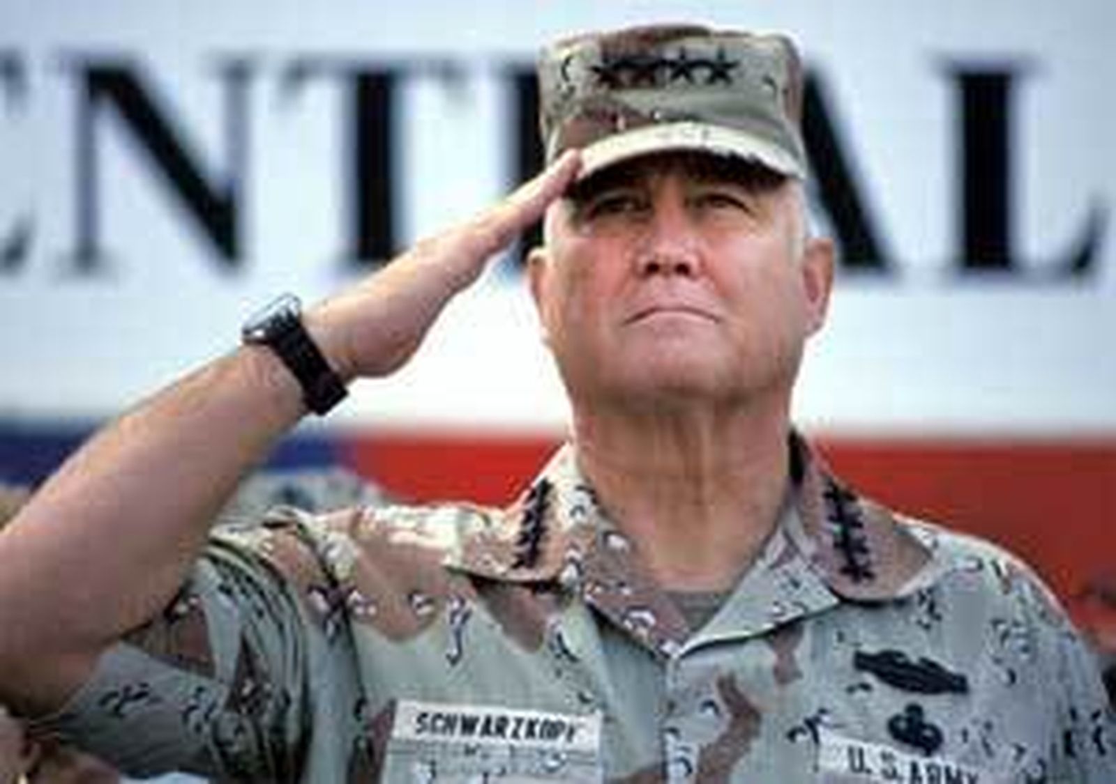 Fallece Norman Schwarzkopf, comandante de la primera Guerra del Golfo