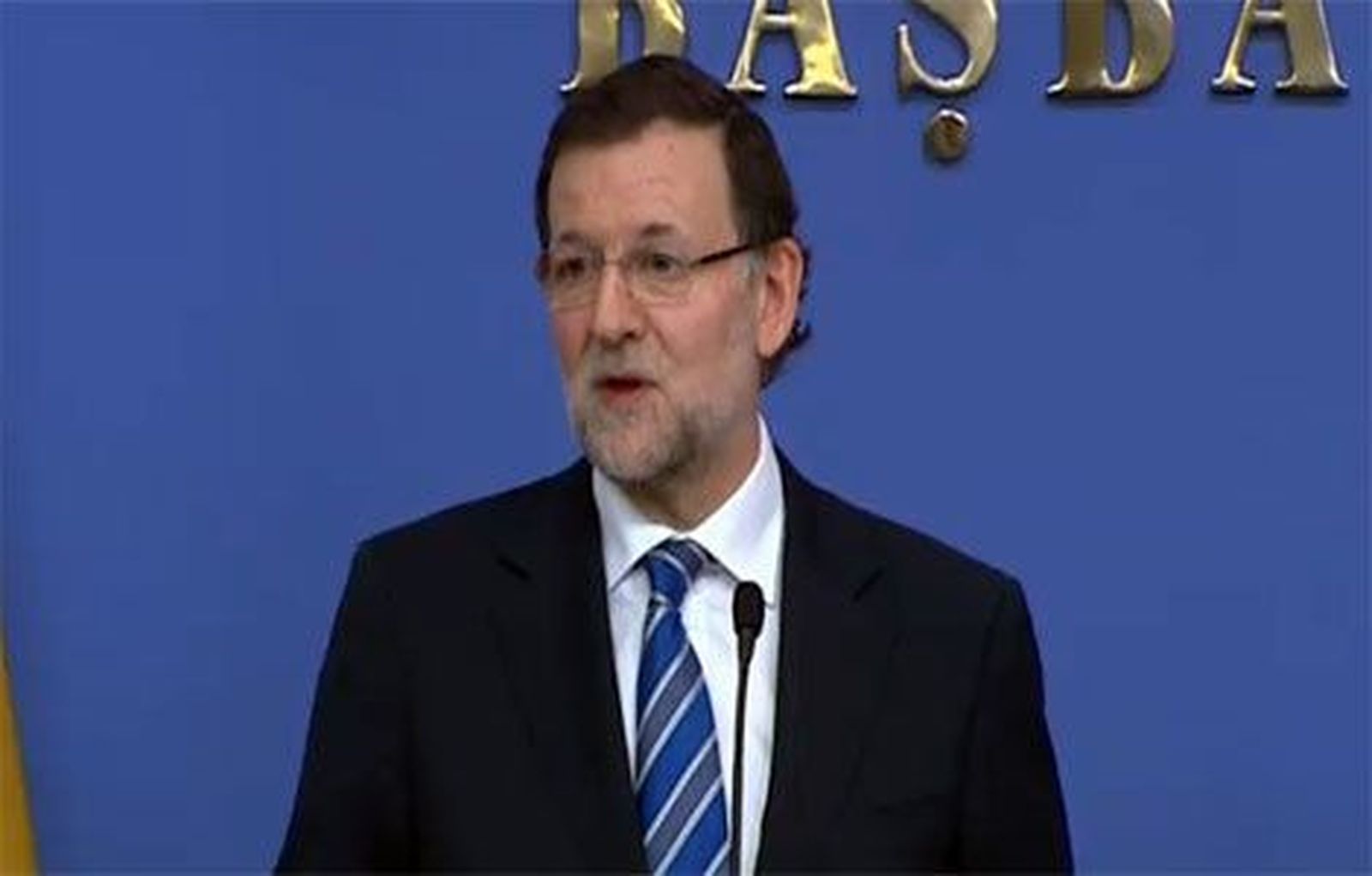 Rajoy, dispuesto a hablar con Más pero no a jugar con la soberanía nacional