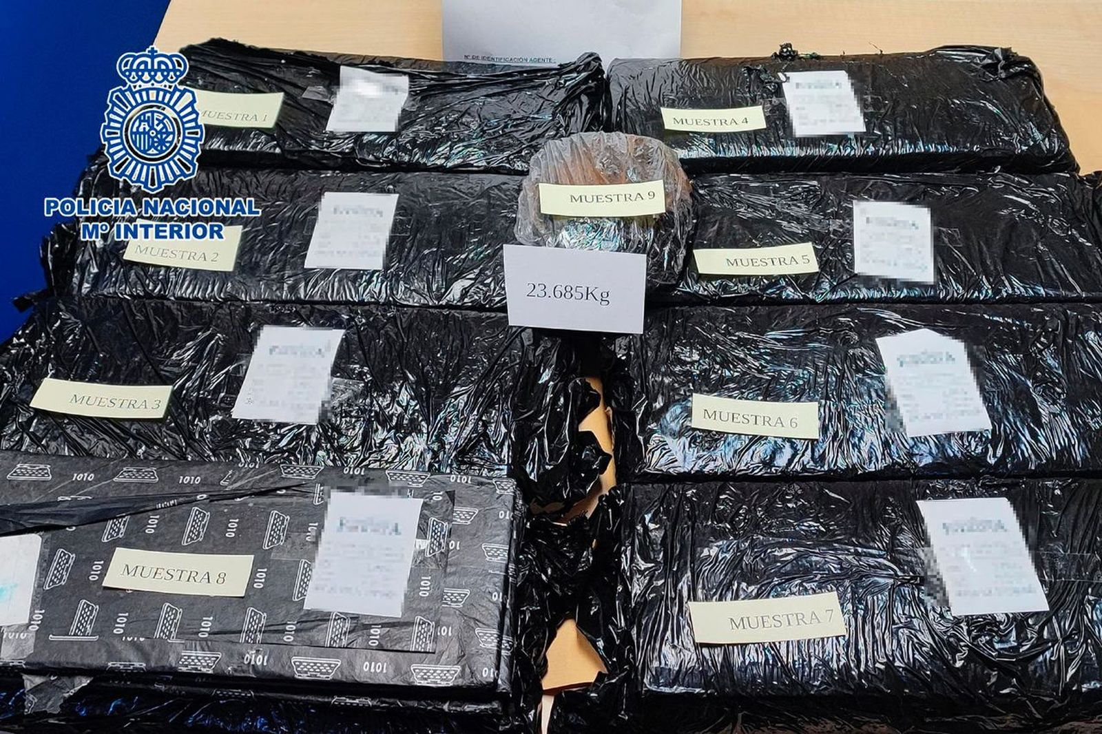 Kilos de cocaína ocultos en una furgoneta