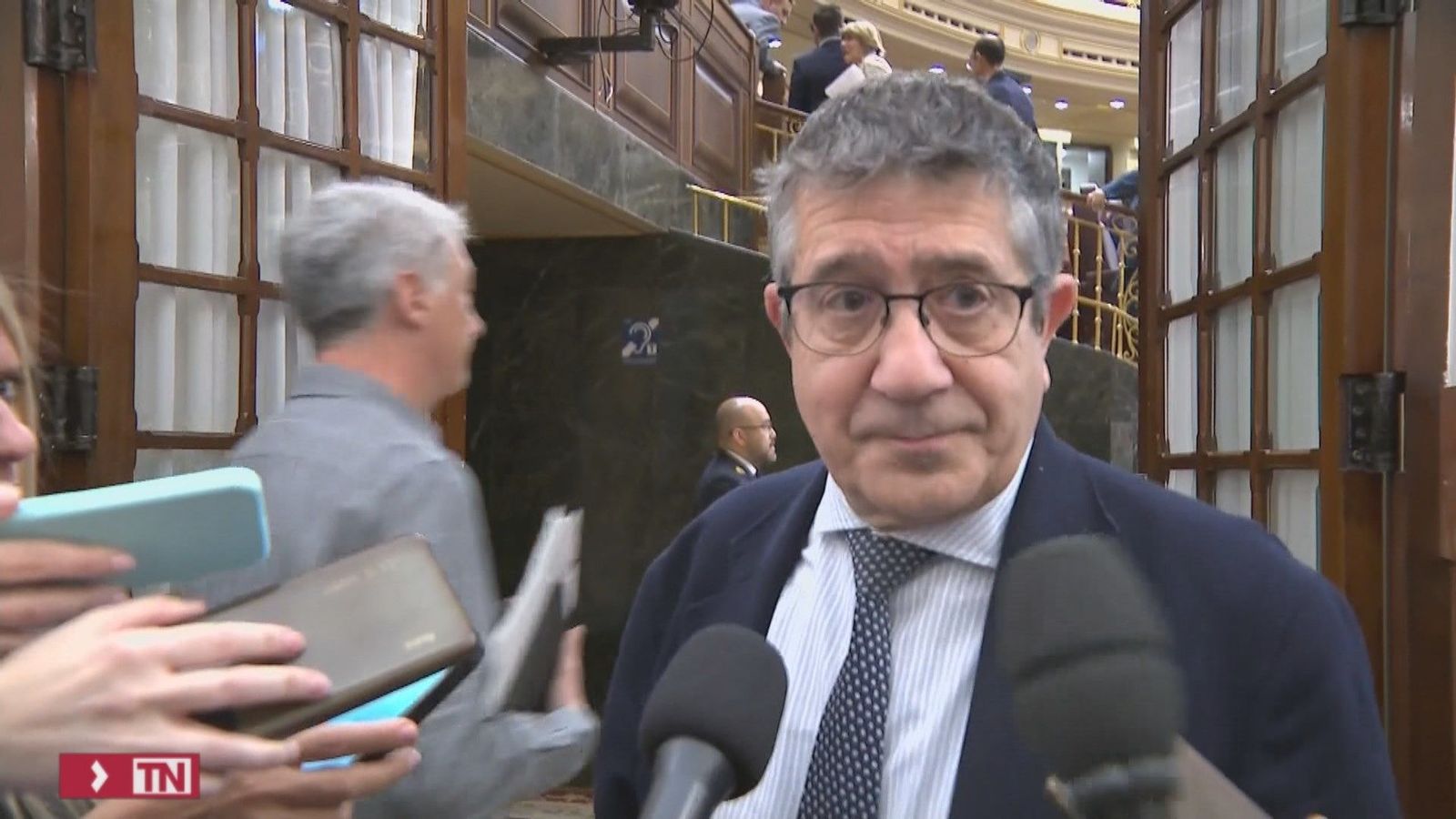 Patxi López dice estar "harto de la cacería" contra el socialista