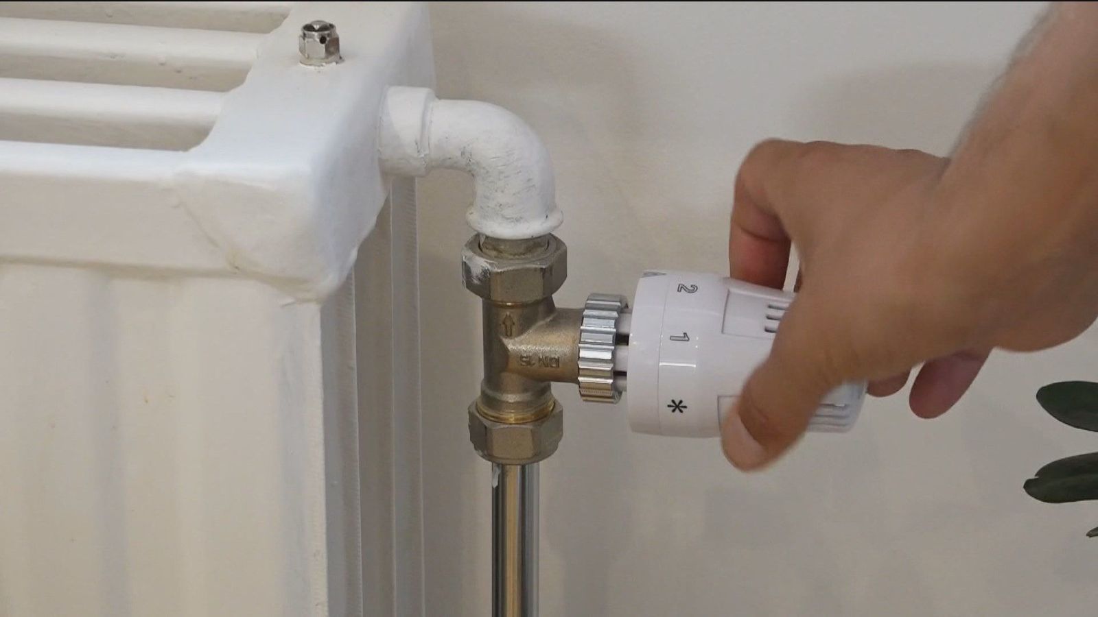 Nuevas medidas energéticas: refuerzo del bono social eléctrico y nueva tarifa en la calefacción central
