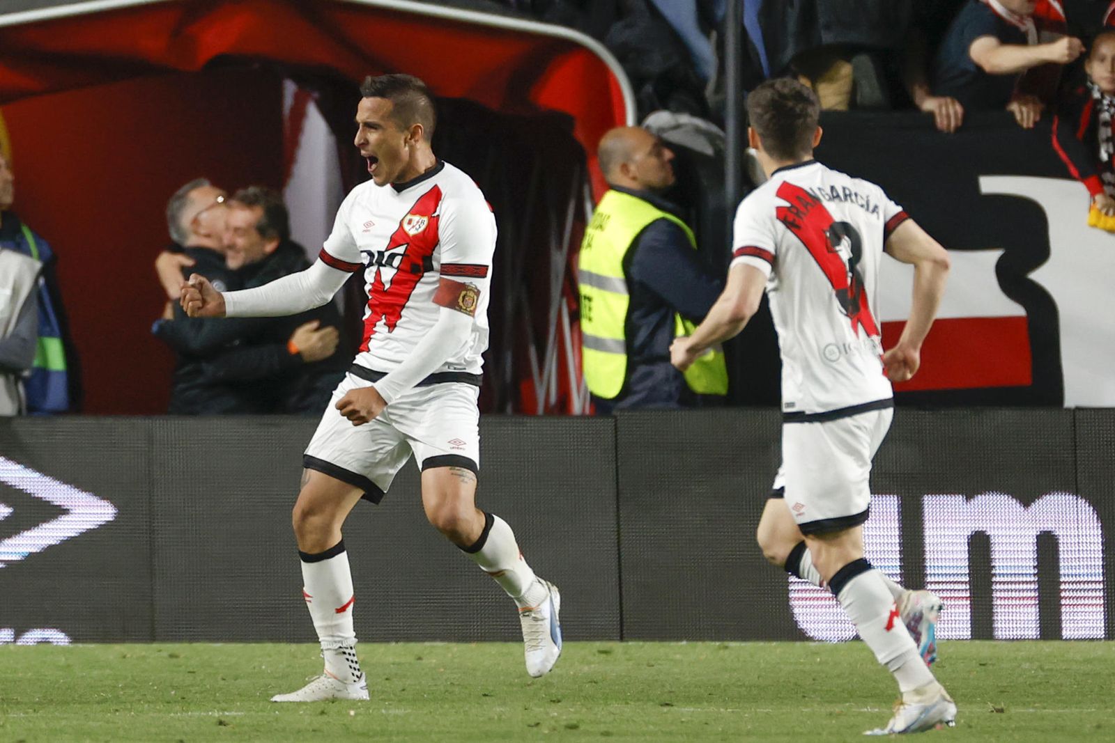 Trejo celebra un gol