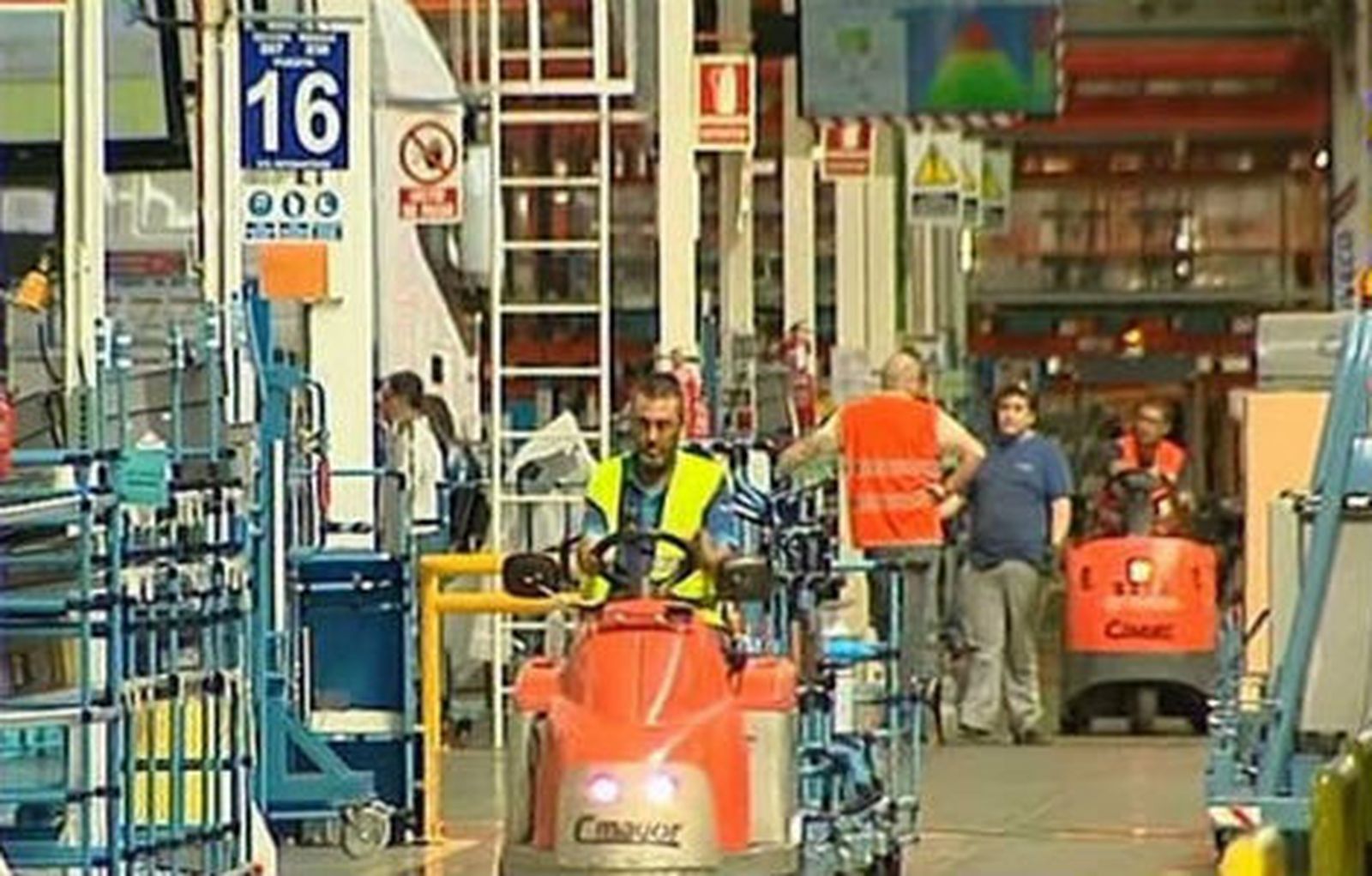 Obreros en una fábrica