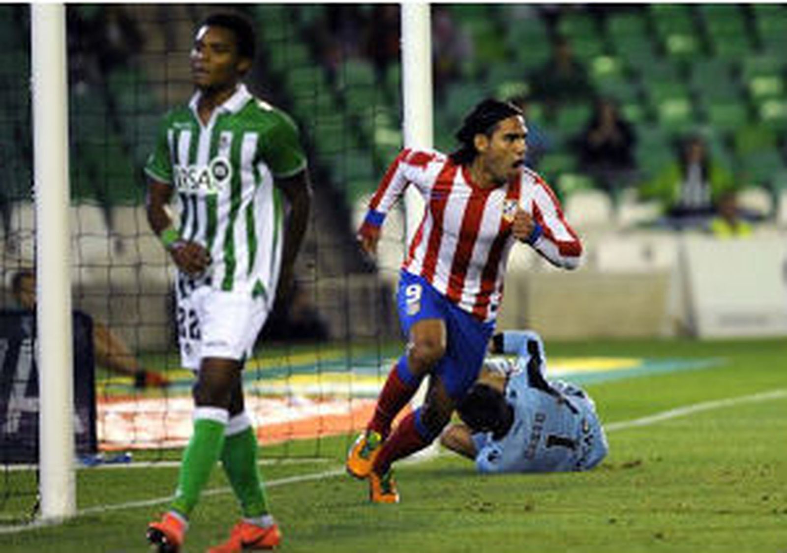 Falcao ante el Betis