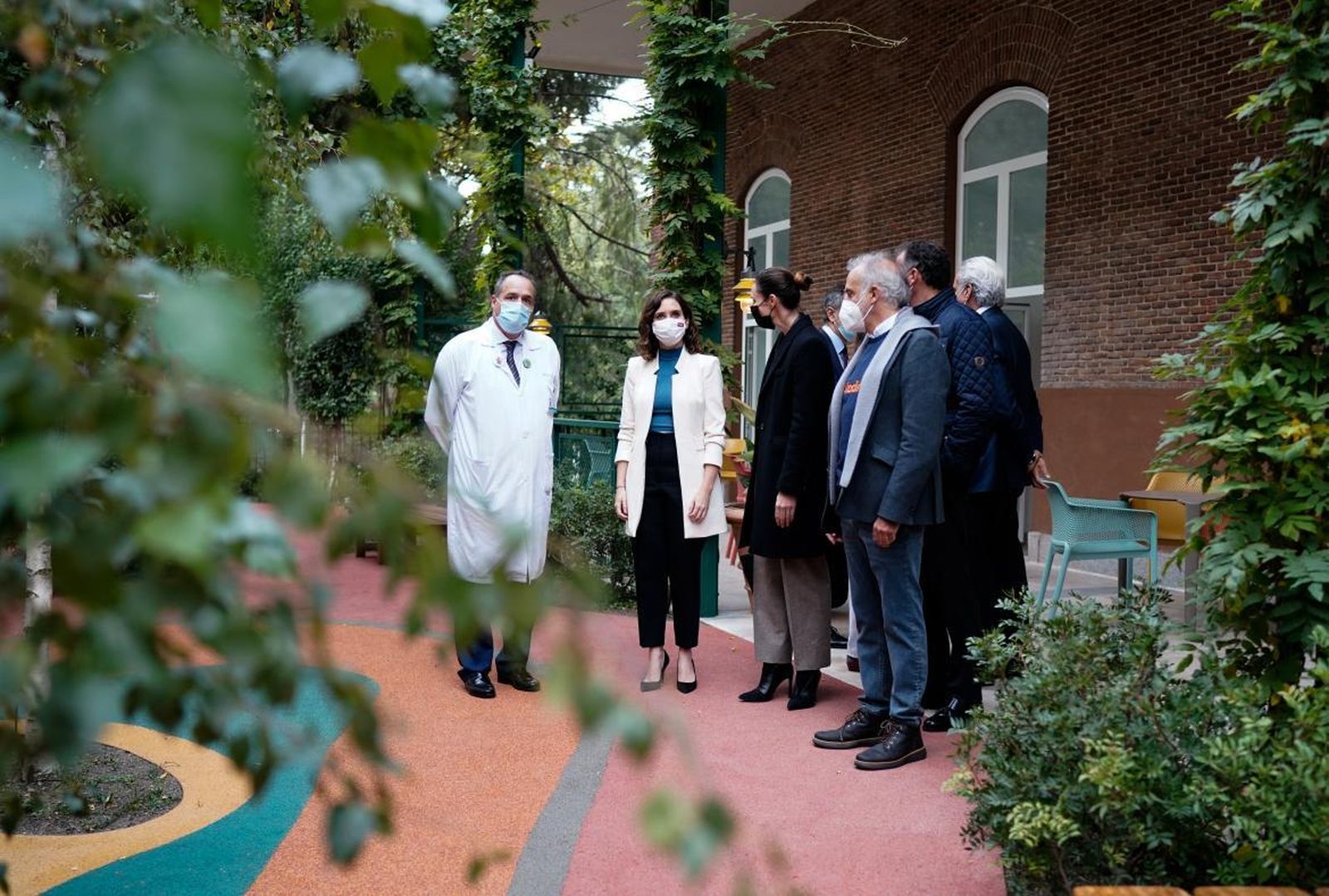 Díaz Ayuso visita la Sala de Hospitalización de Cuidados Paliativos Pediátricos del Hospital público Infantil Niño Jesús