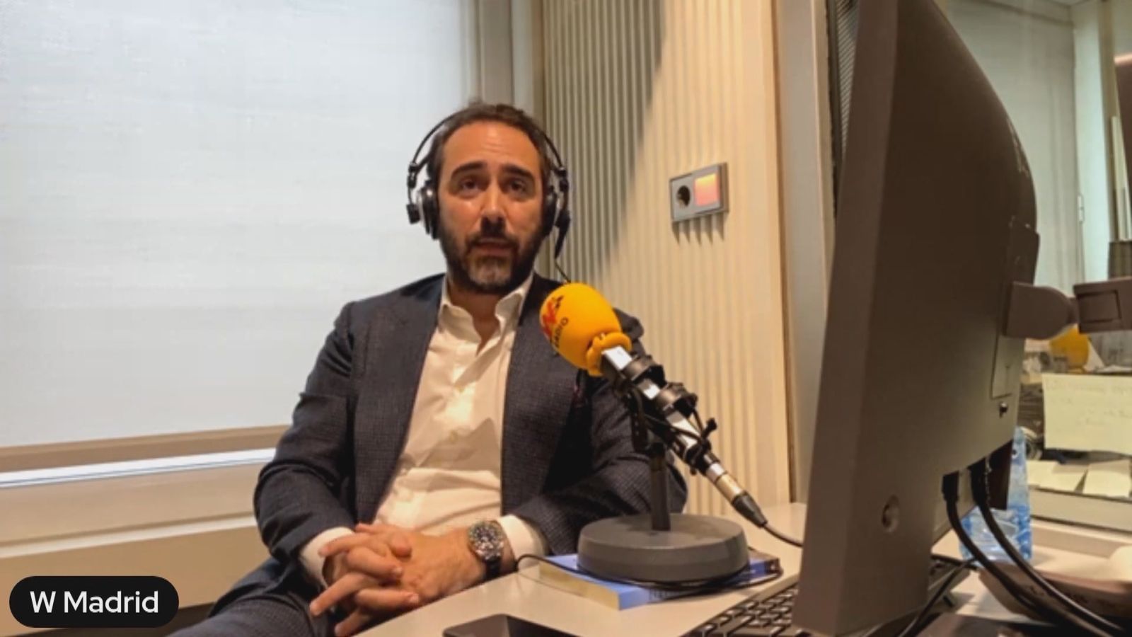 Aldama a María Jesús Montero: María Jesús Montero-- decía que ponía  la mano en el fuego: "Pues yo le diría a la señora ministra que vaya a  una farmacia a comprar pomada para las quemaduras, porque se va a  quemar"