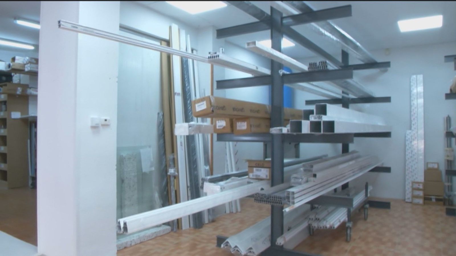 La escasez de aluminio dispara su precio un 100%