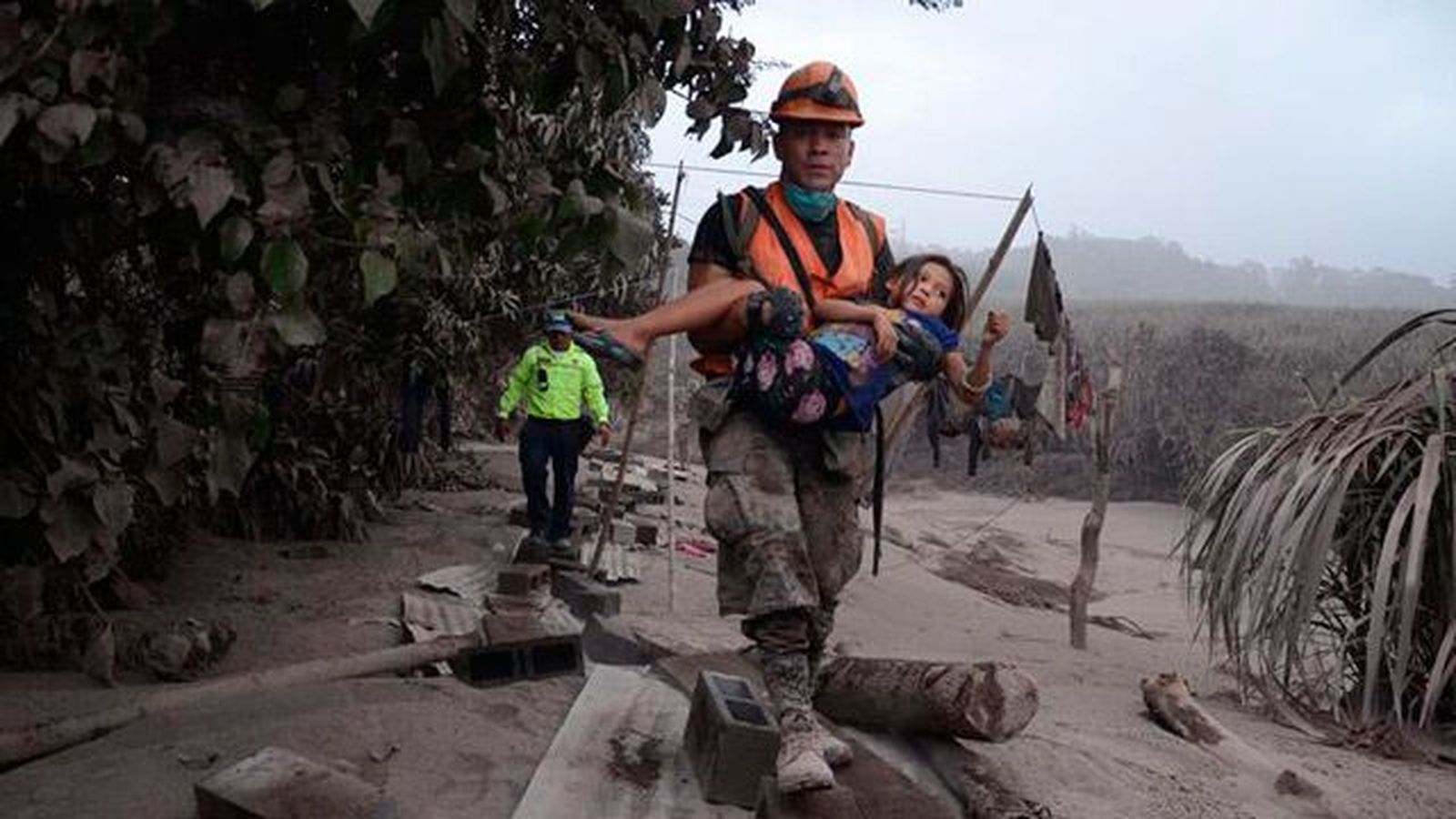La erupción del volcán de Fuego en Guatemala deja al menos 25 muertos
