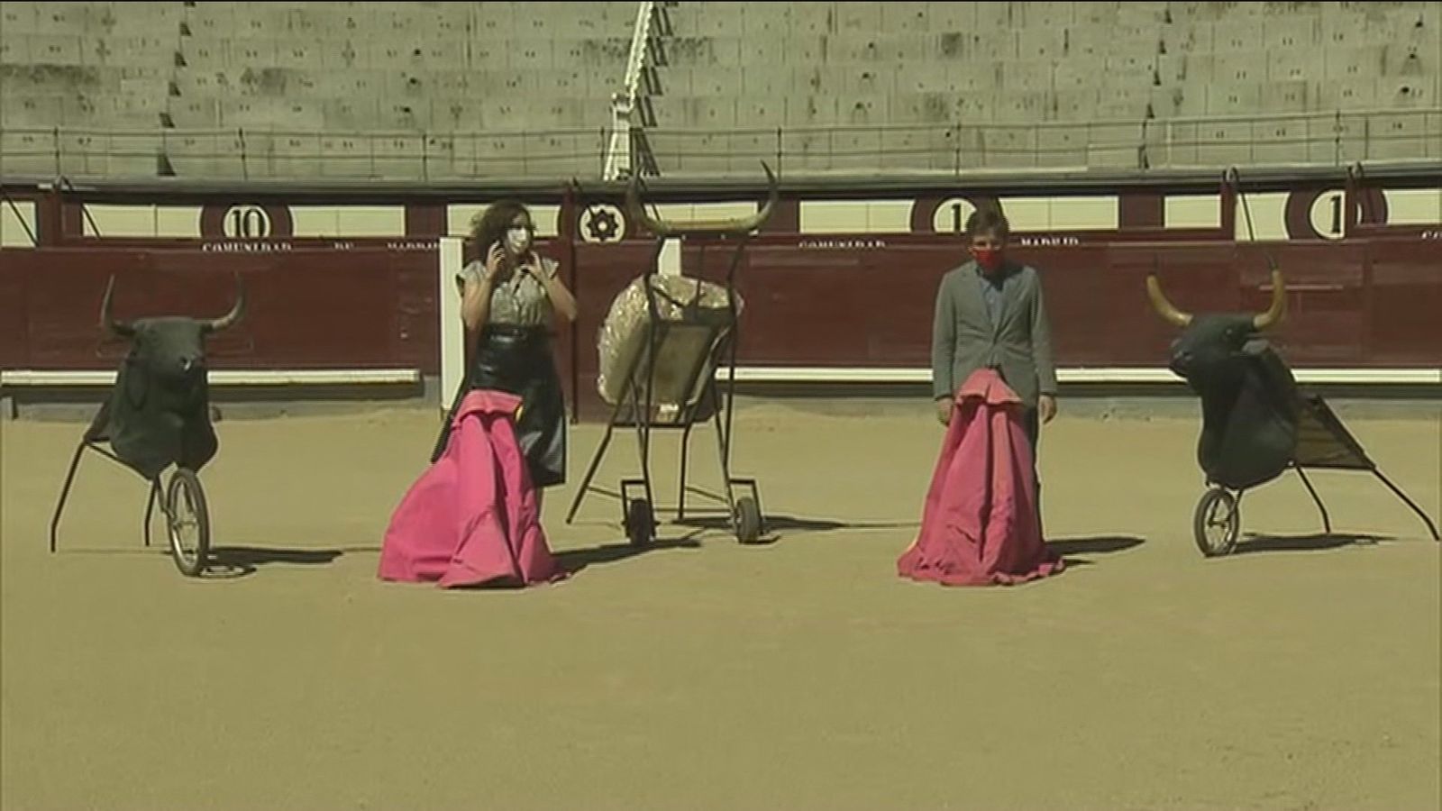 Díaz Ayuso y Díaz Almeida en Las Ventas