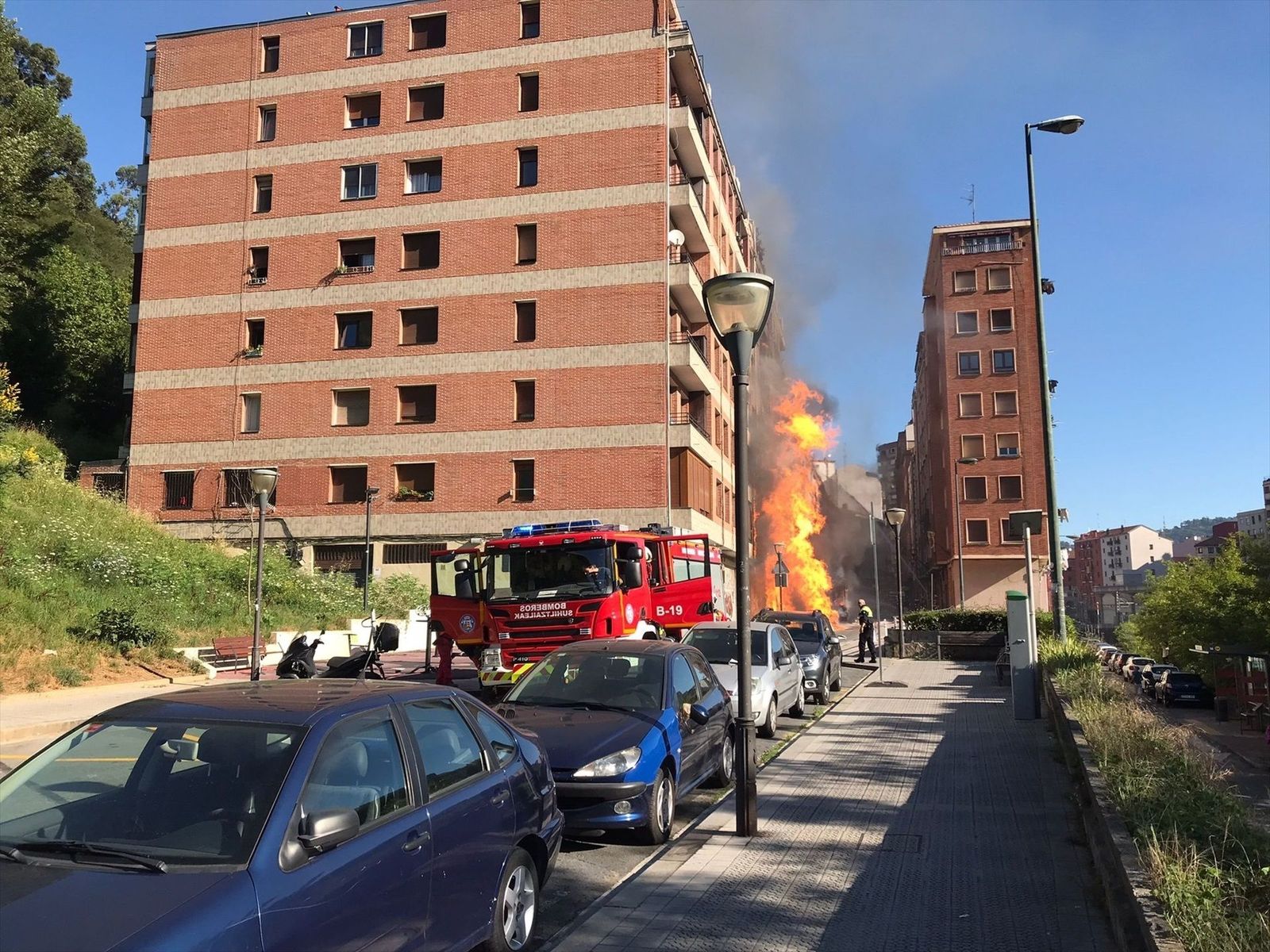 Cinco heridos en Bilbao en un incendio provocado por un escape de gas