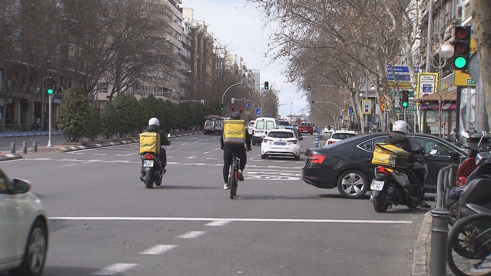 Carburantes por las nubes: algunos riders se se pasan de la moto a la bici
