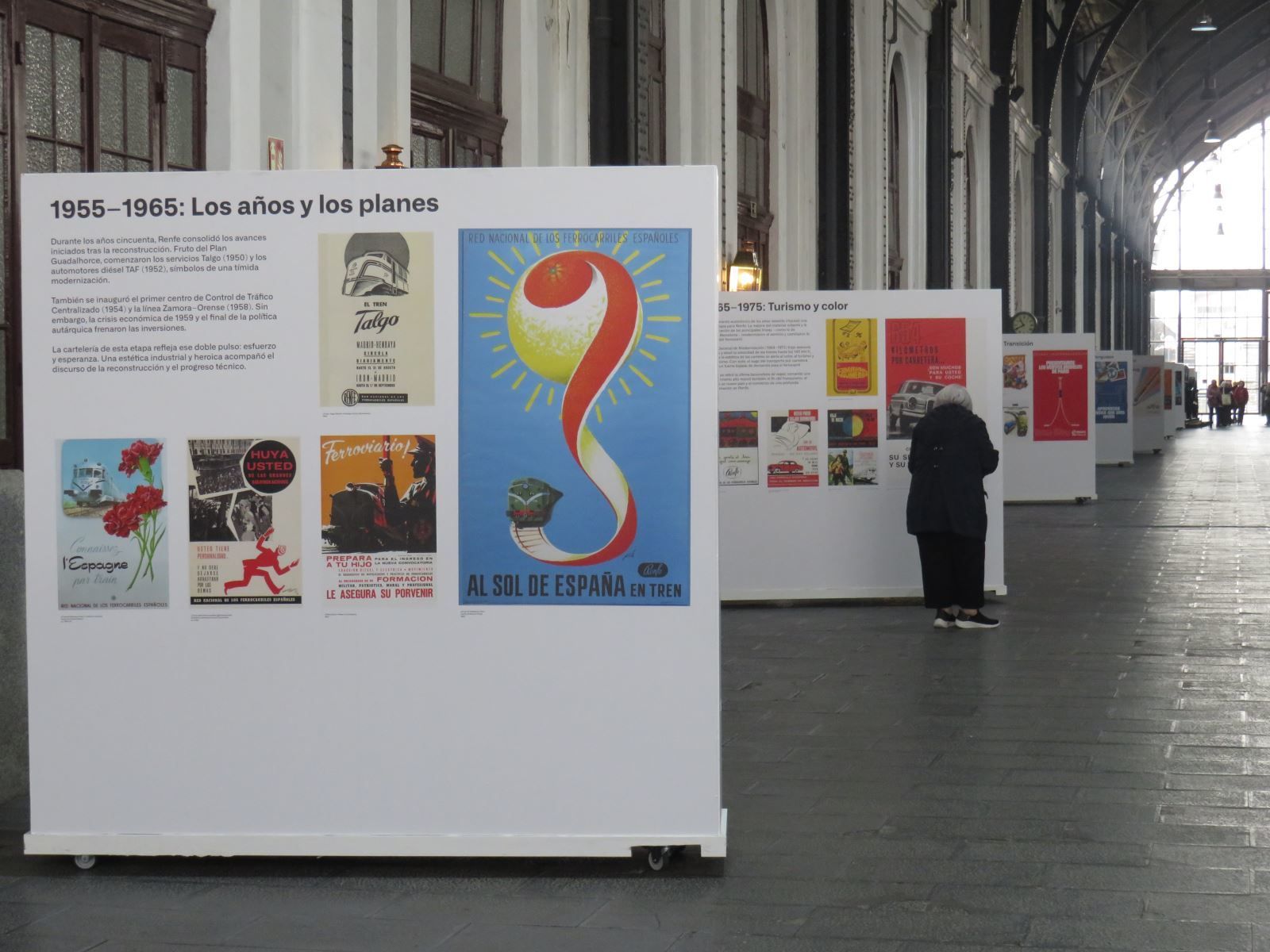 Exposición ‘Viajar en el tiempo: 85 años de publicidad de Renfe’