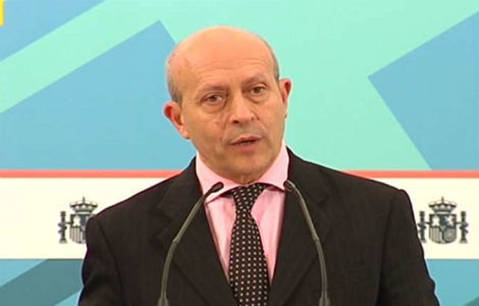 Wert dice que la reforma no va contra la inmersión lingüística
