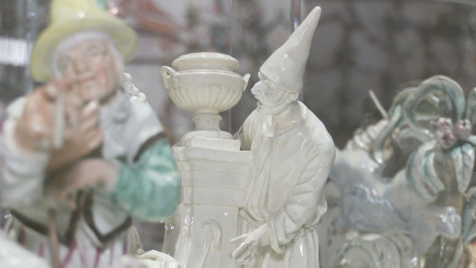 La Comunidad de Madrid dedica una exposición a la porcelana de la Real Fábrica del Buen Retiro en Nuevo Baztán