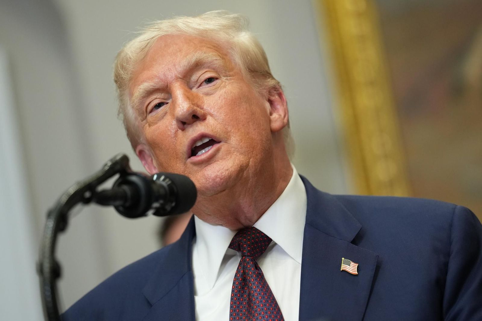 Trump dice que hará "todo lo posible" para que Israel y Hamás cumplan el plan de paz