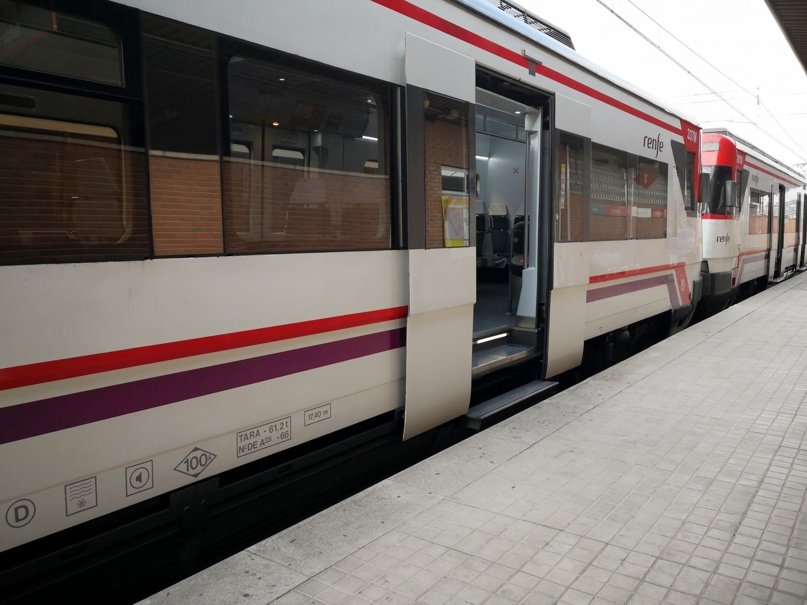 Tren de Cercanías de la línea C-5