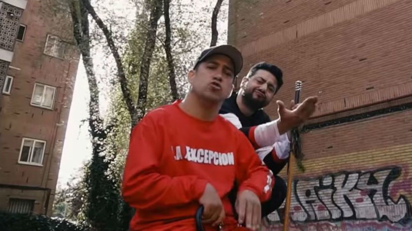 El Langui muestra el "abandono" que vive el barrio de Pan Bendito
