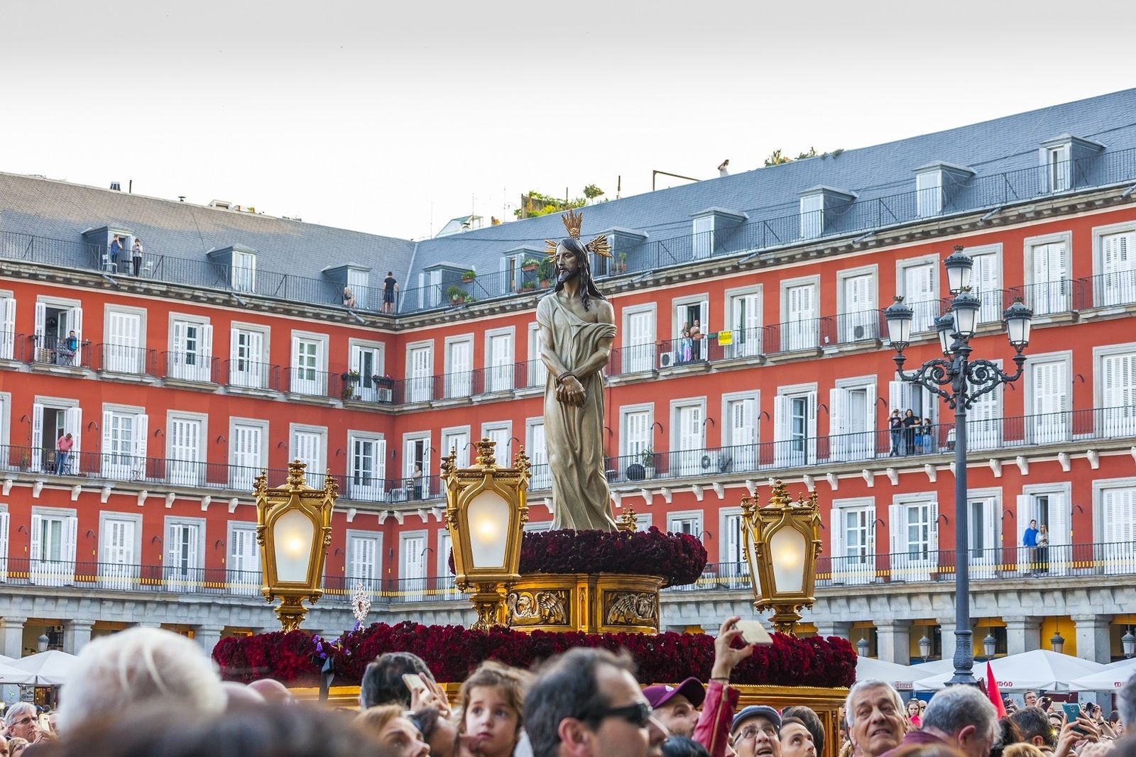 Procesión en la Plaza Mayor