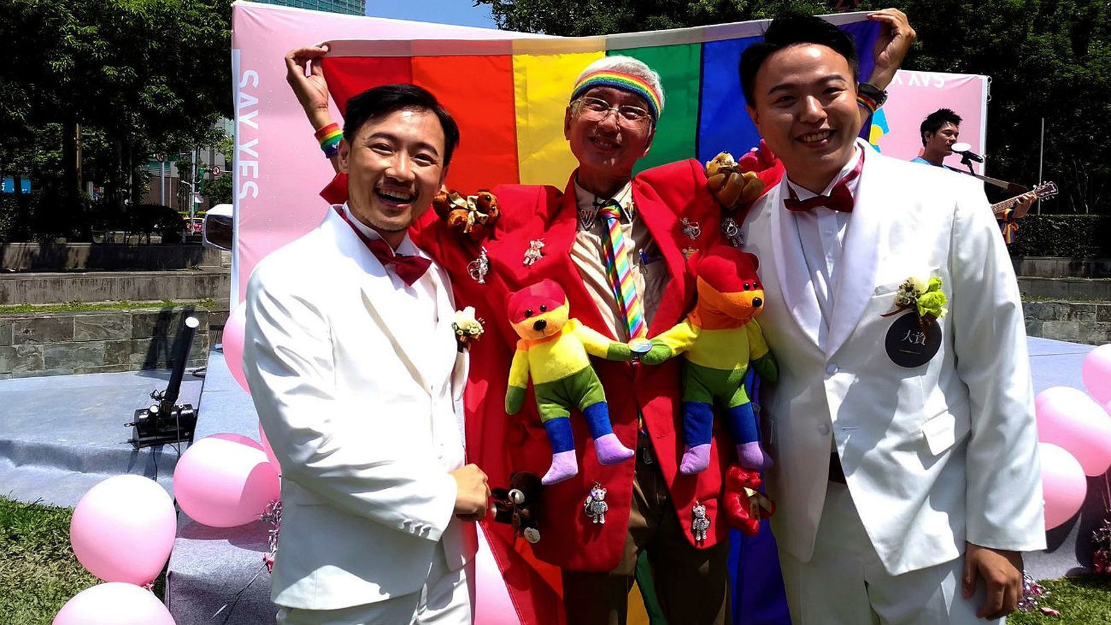 Taiwán celebra los primeros matrimonios homosexuales de toda Asia