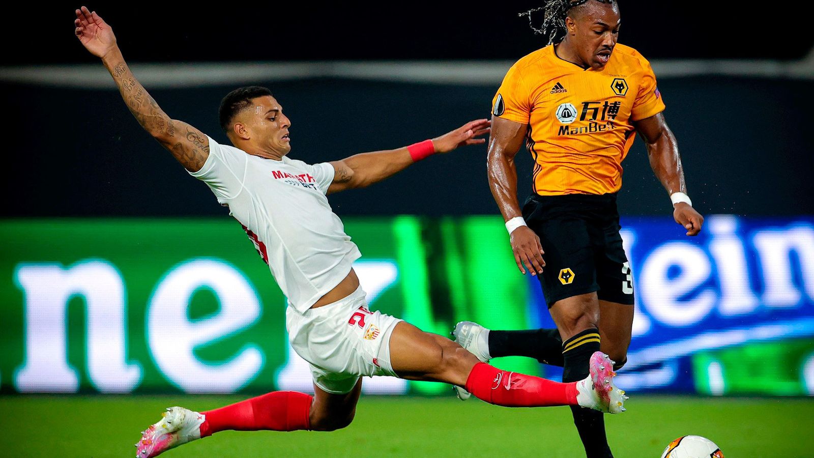 Adama Traoré fue la sensación de la semifinal de la Europa League por su potencia