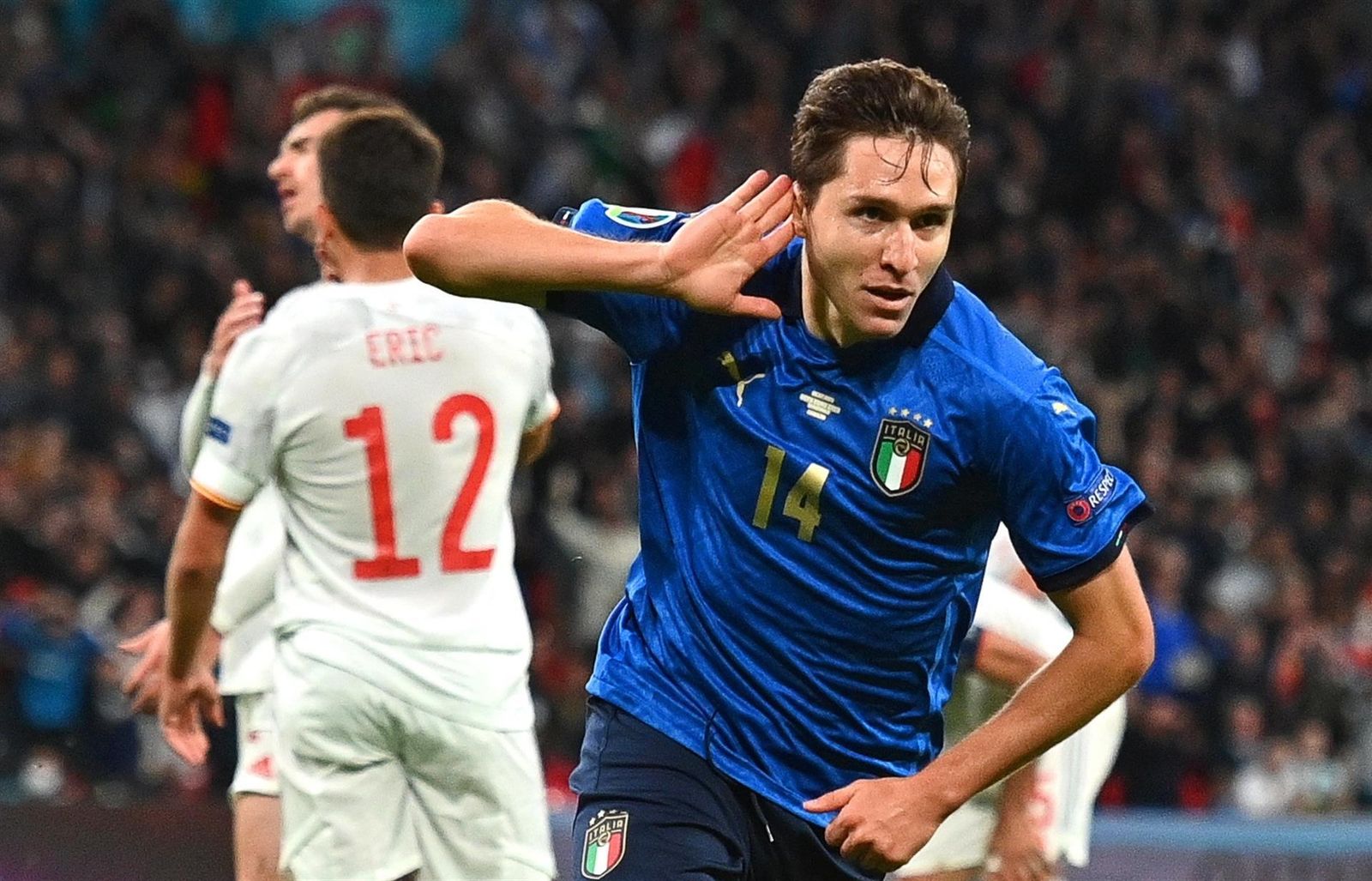 Chiesa celebra su gol ante España