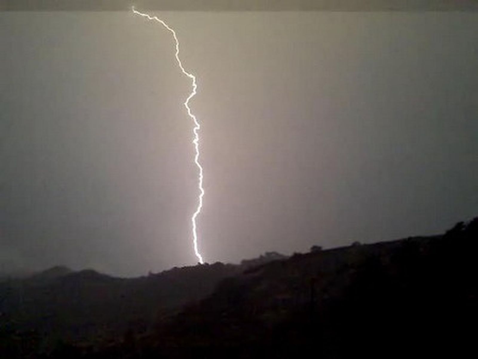 Vuelve a alerta por tormentas este sábado a Madrid