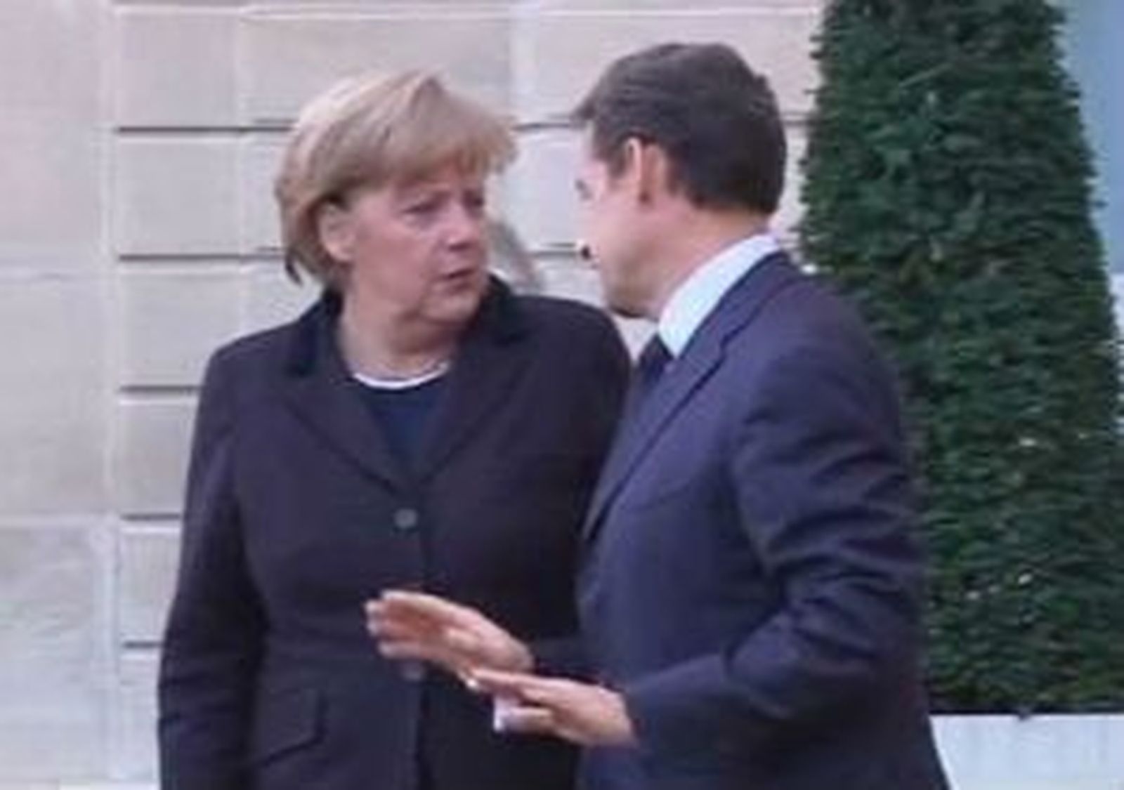 Merkel y Sarkozy ofrecen un plan de seis puntos a Van Rompuy para cumbre UE