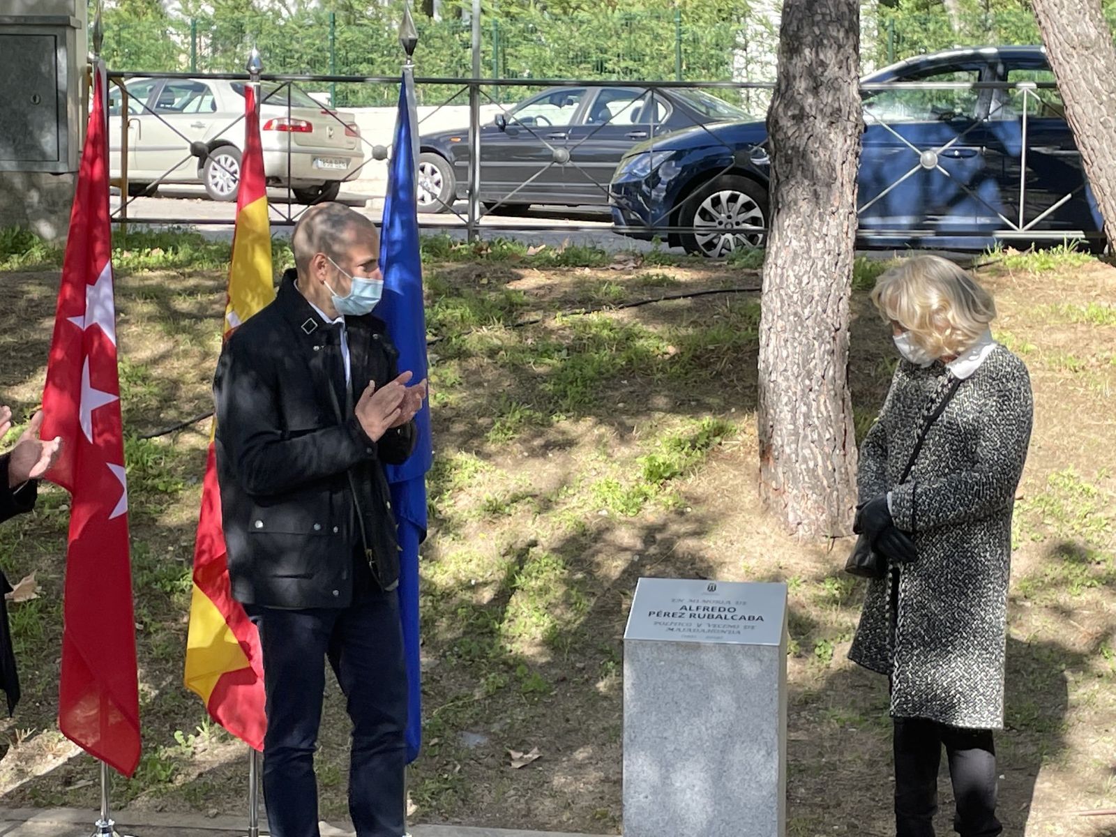 Monolito en homenaje a Rubalcaba en Majadahonda