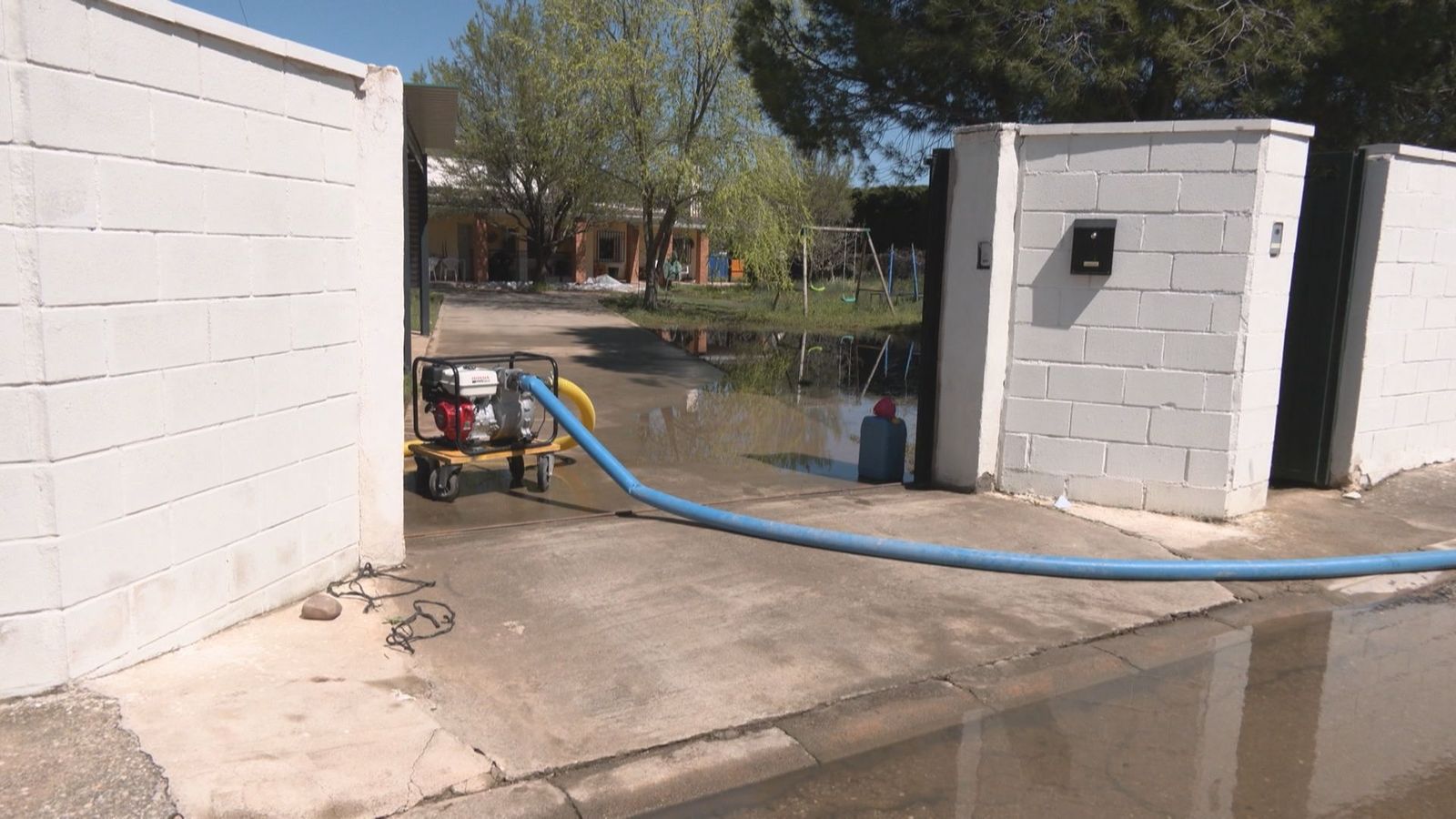 Los vecinos de Valdetorres de Jarama continúan enfrentándose a las secuelas de las borrascas